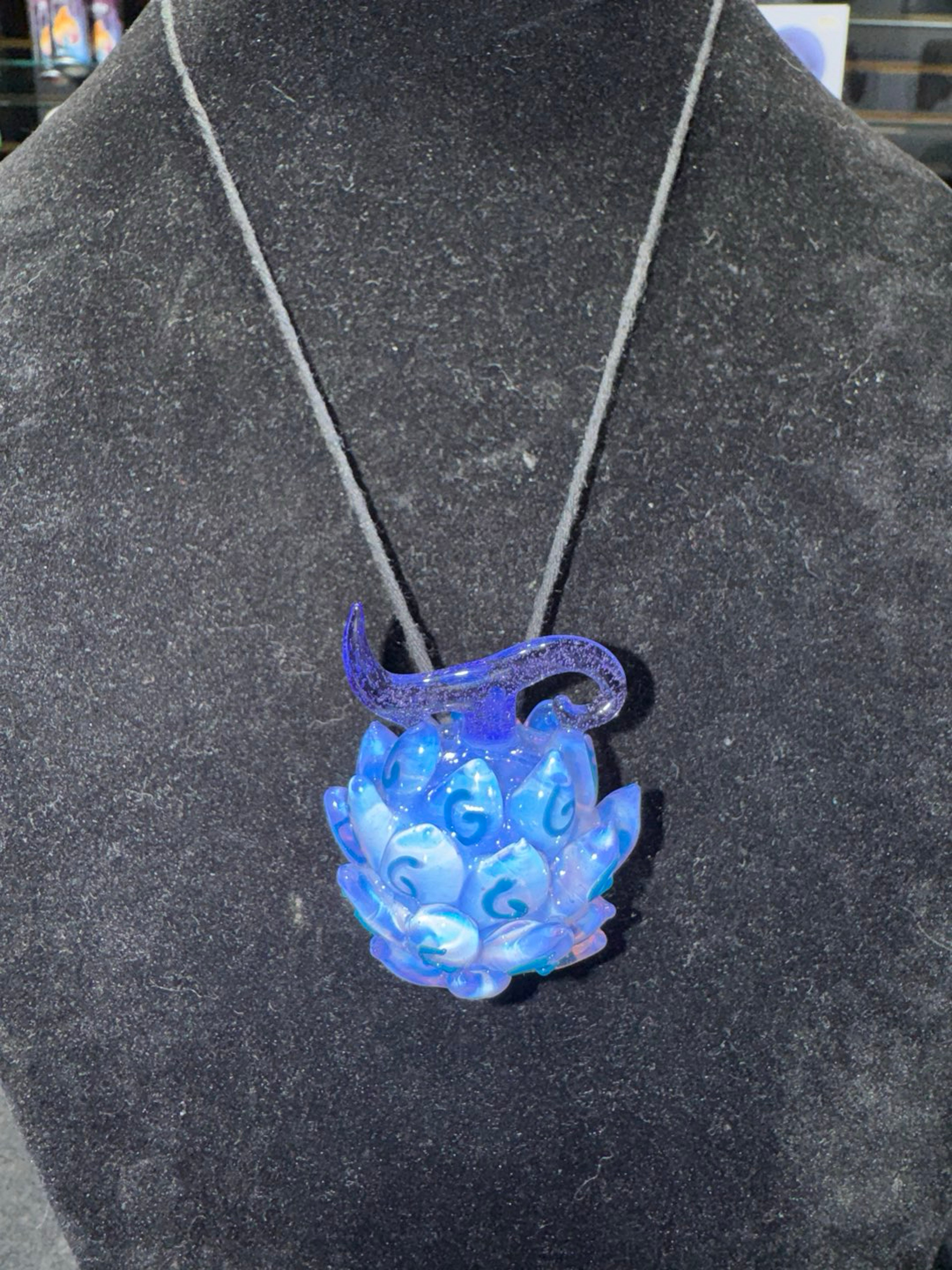Preview pic of Yami Yami No Mi Pendant