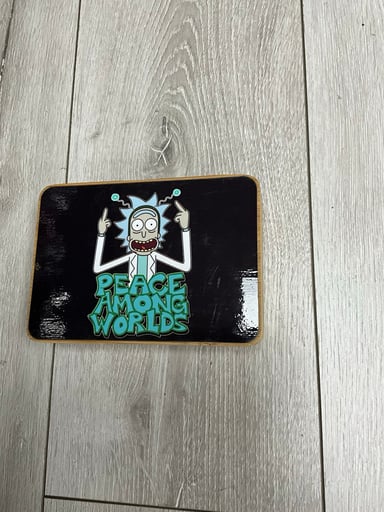 Preview pic of Rick and Morty small rolling tray set 1