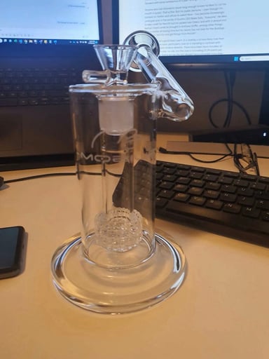 Preview pic of Mobius Glass bong
