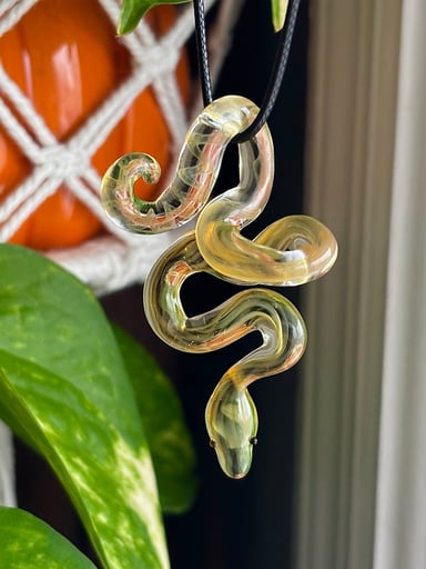 Preview pic of Twisted Snake Pendant