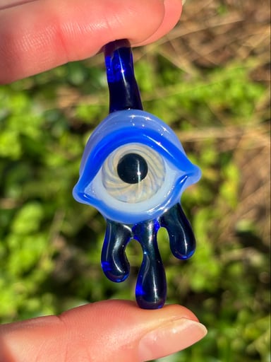 Preview pic of Drippy Eye Pendant