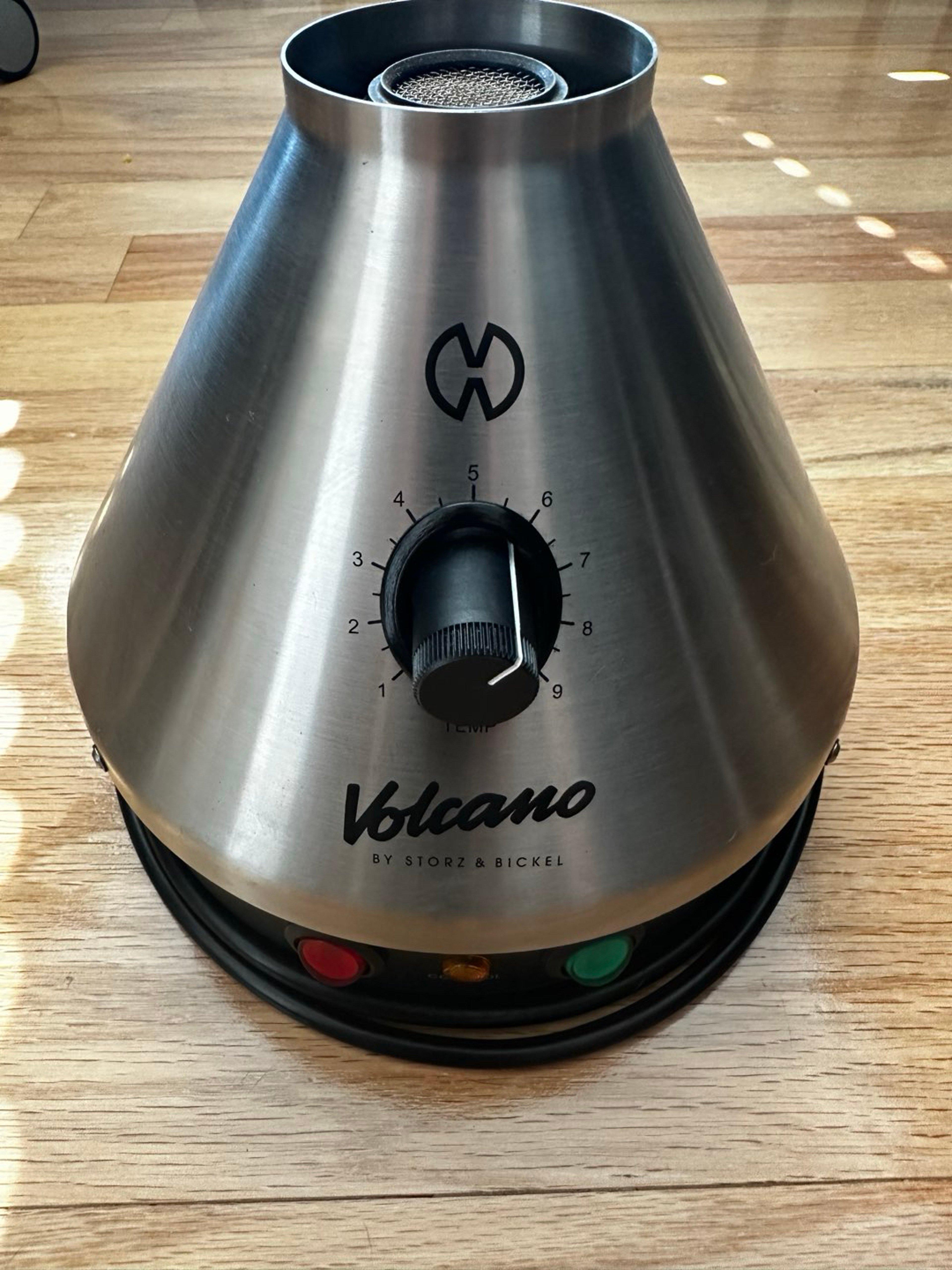 Preview pic of STORZ & BICKEL - Volcano Classic & Digit Bundle + Obsidian + Elev8