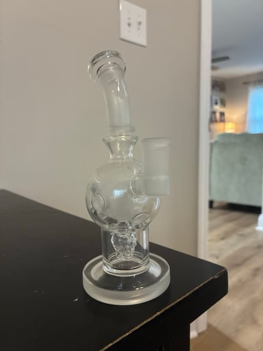 Preview pic of Bear Quartz Globe Rig