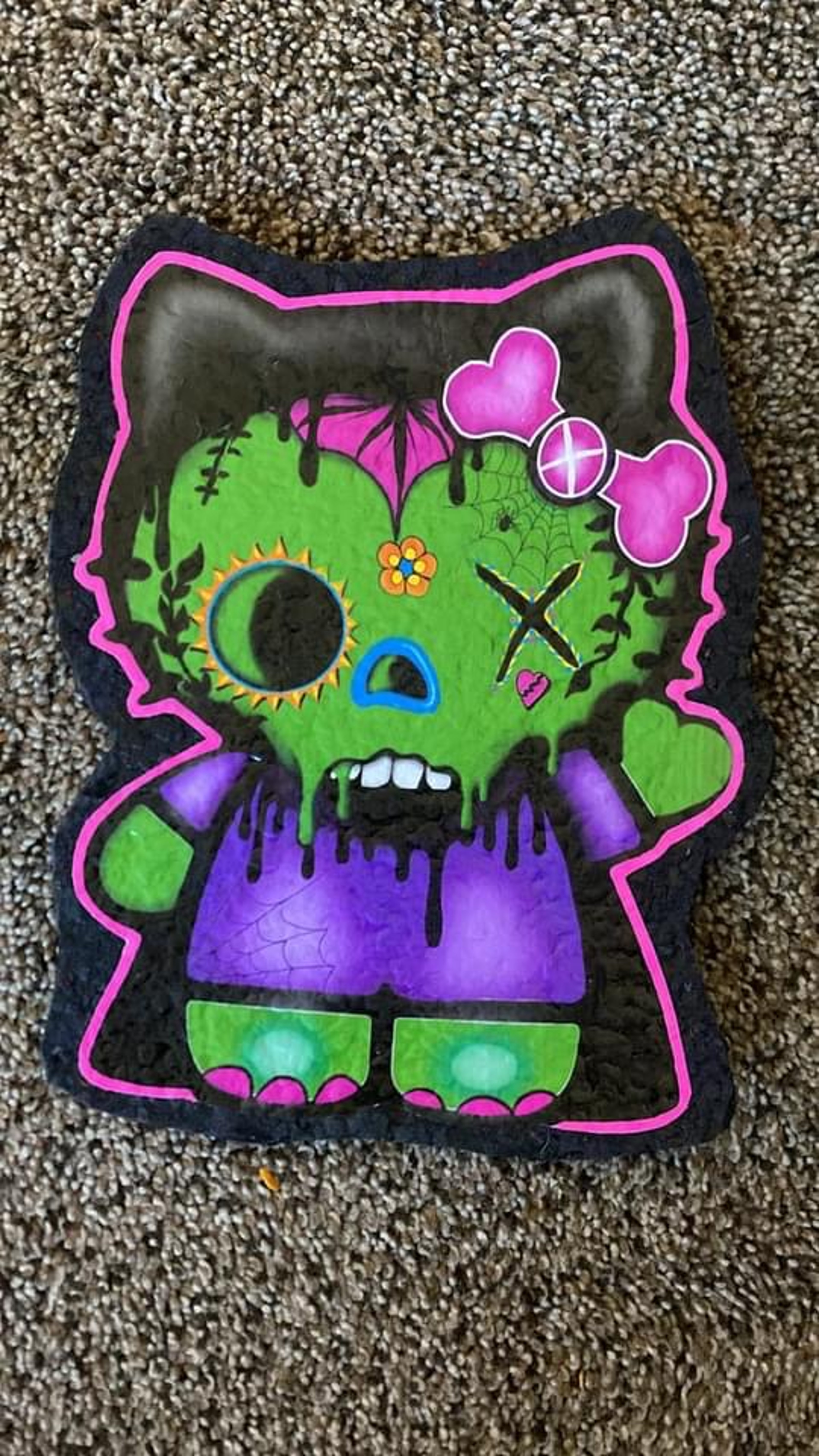 Preview pic of Uv zombie hello kitty mat