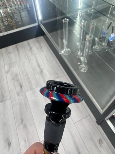 Preview pic of Mk glass ufo 14mm slide 2