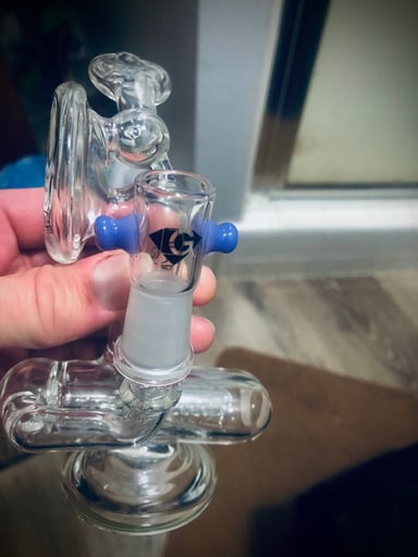 Preview pic of 6 !inch Diamond glass gridded inline recycler