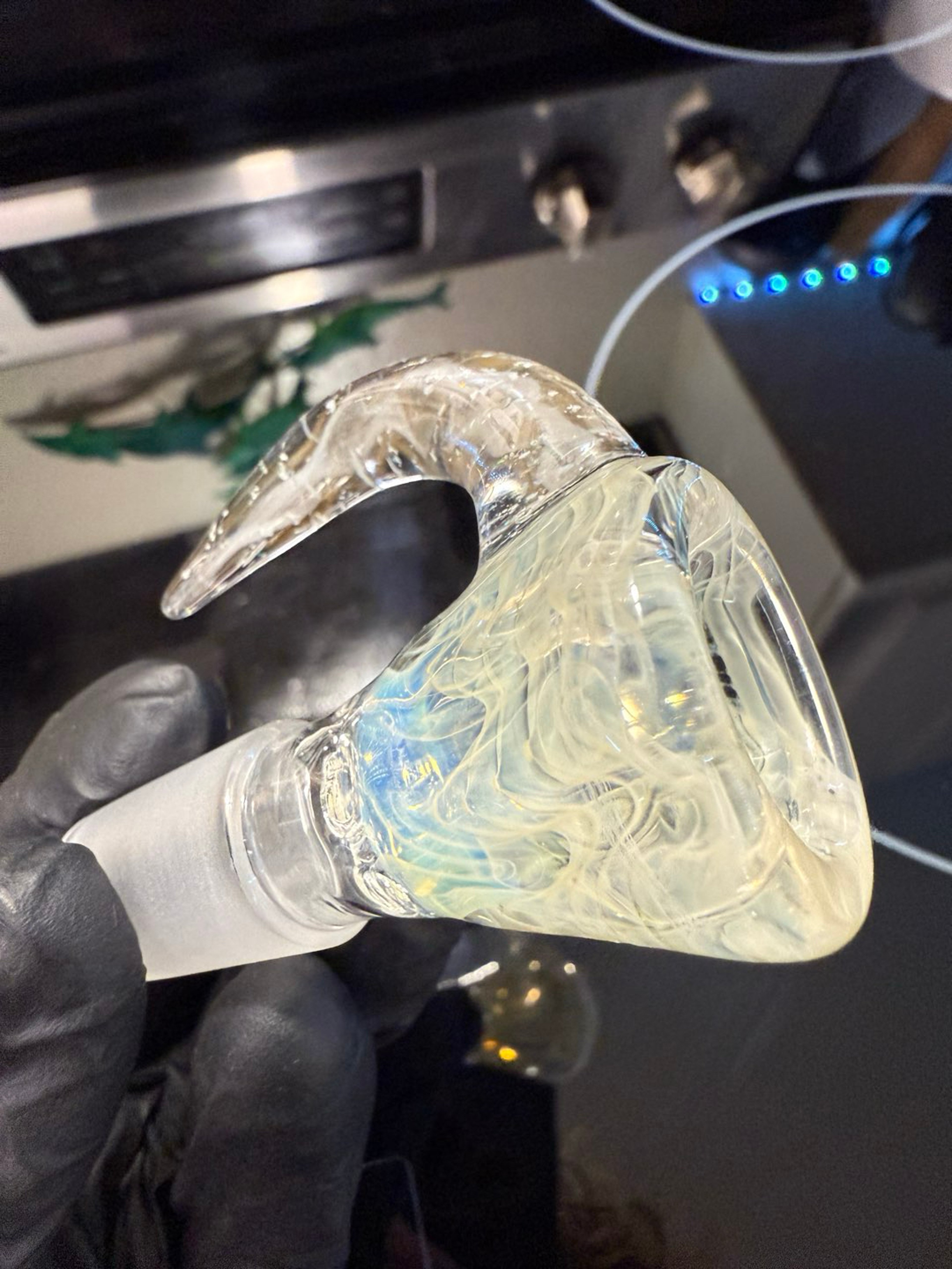 Preview pic of Crushed Opal/Fumed 18mm Slide