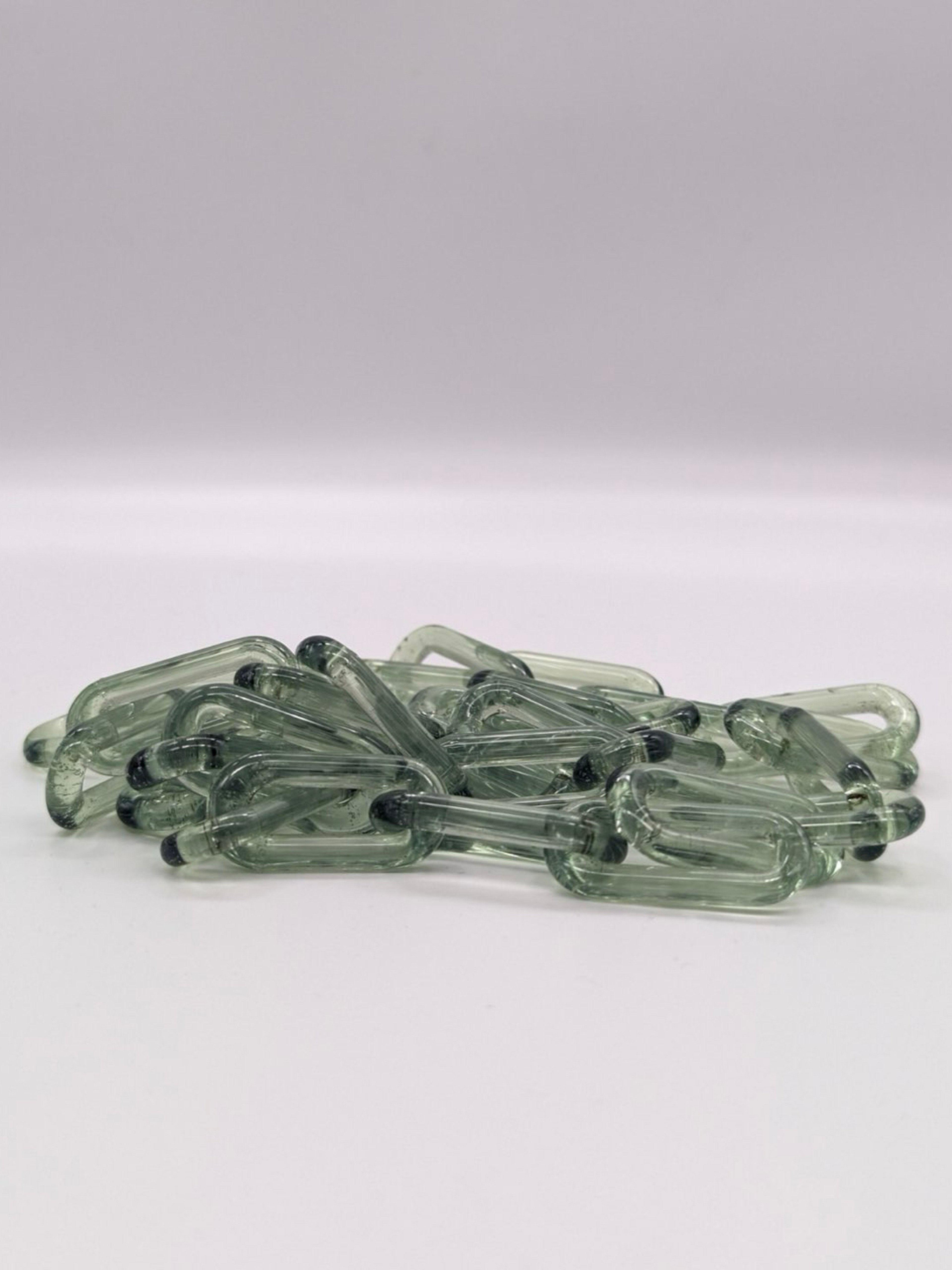 Preview pic of Violent Vegan Glassworks Glass Chain in “Purple Drank”