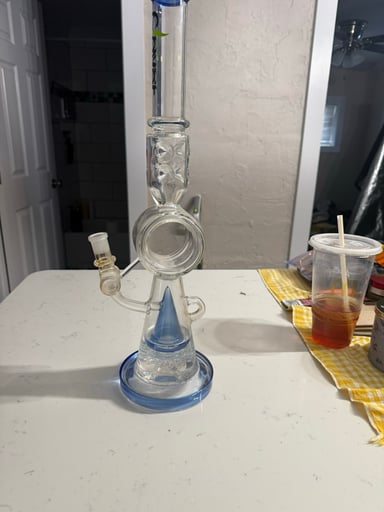 Preview pic of Clover glass 2ft