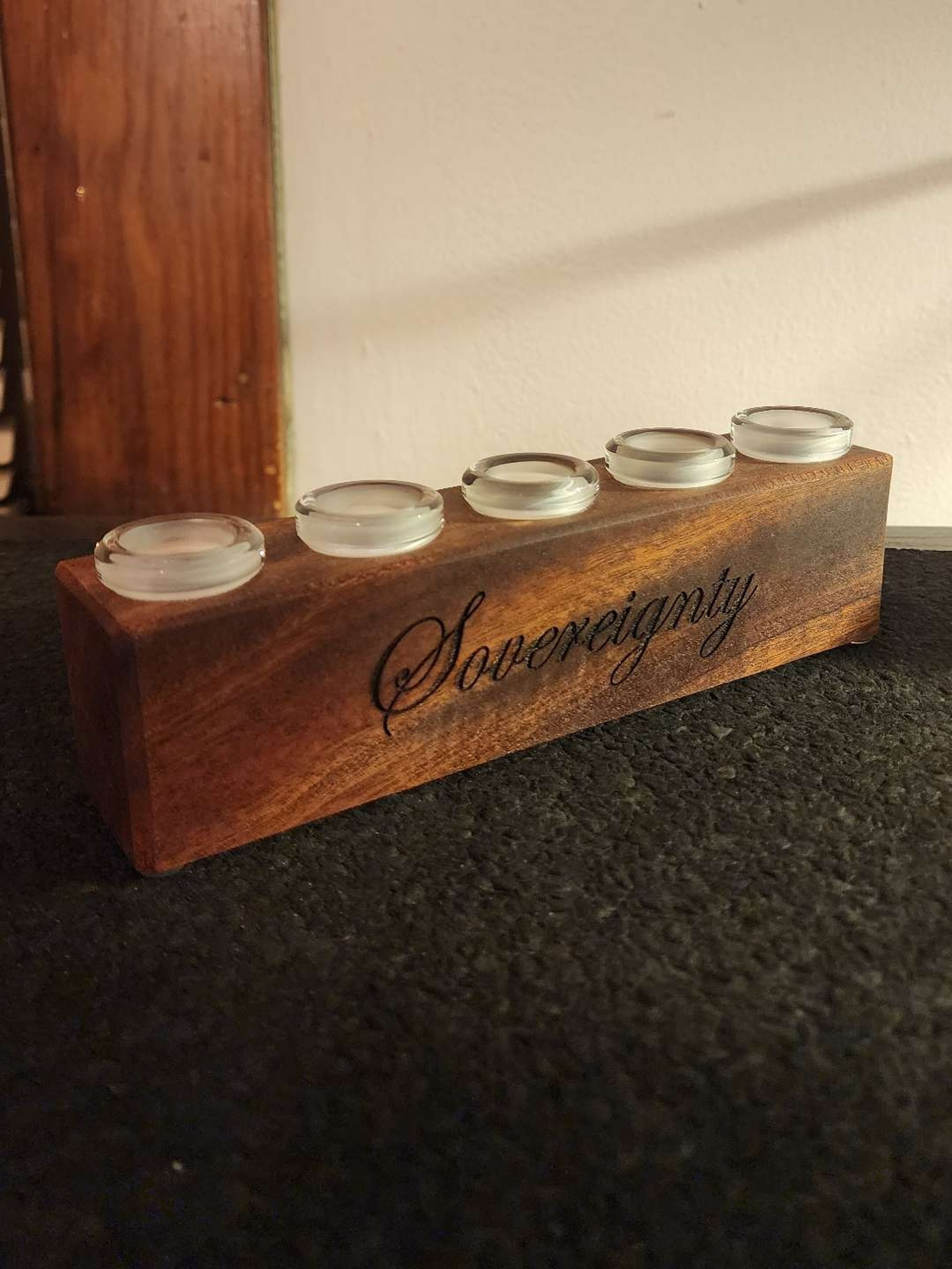 Sovereignty slide stand 2022 image 0