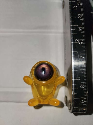 Preview pic of Chase glass pendant #2