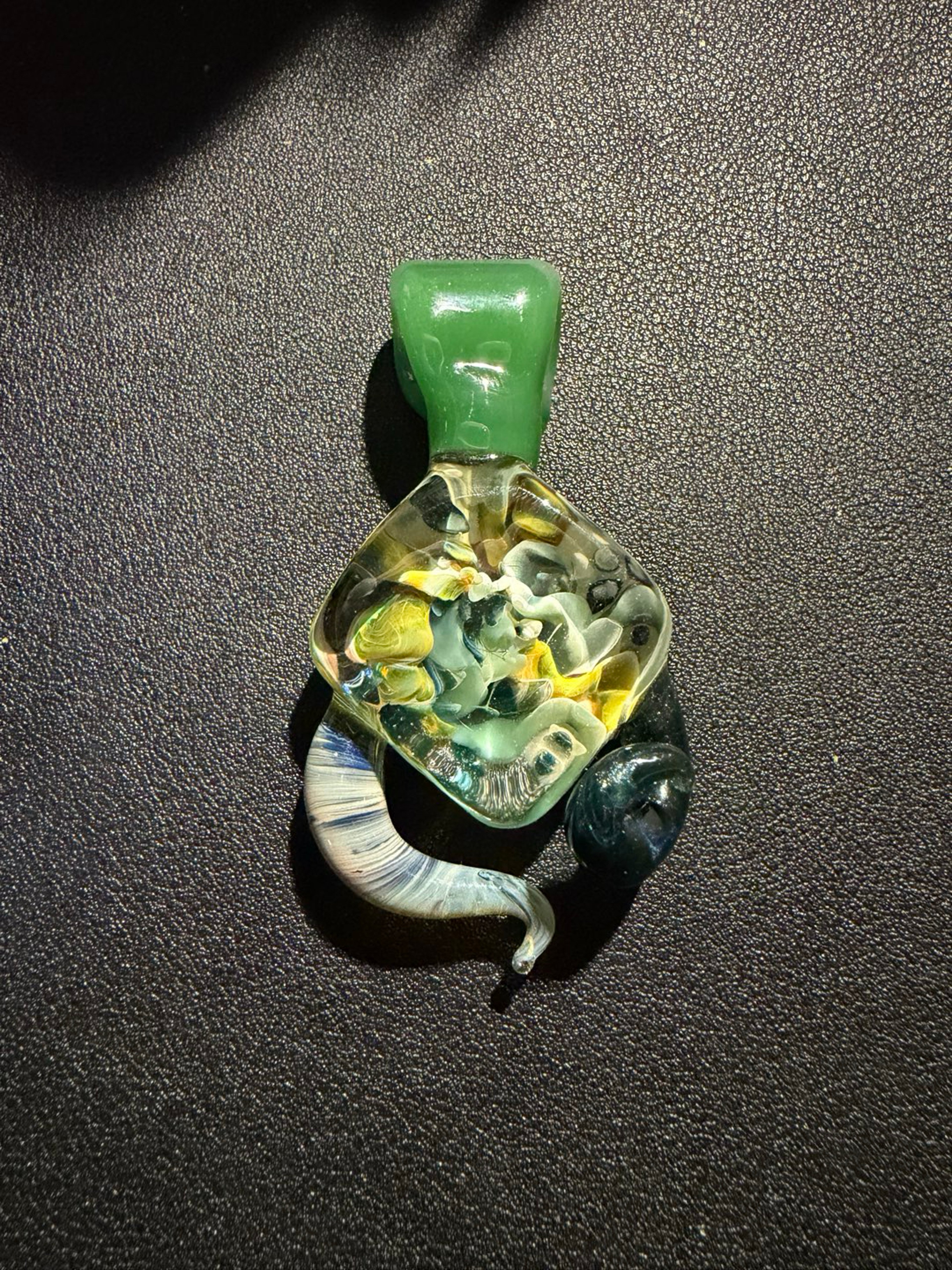 Preview pic of Dual horn pendy unknown artist