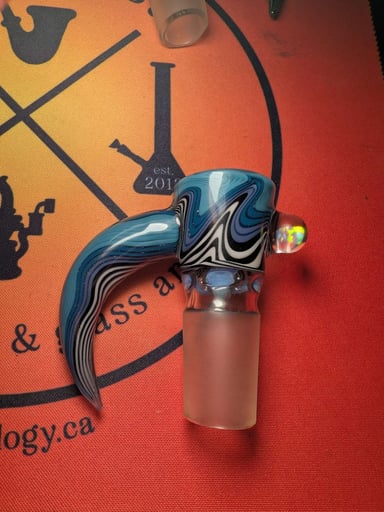 Preview pic of 2 Slides From Different Vibes