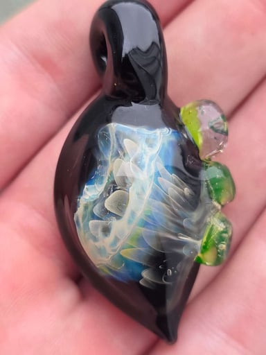 Preview pic of Highlyregardedglass fume pendant