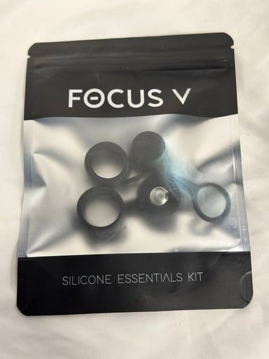 Preview pic of FOCUS V - SILICONE ESSENTIALS KIT - BLACK