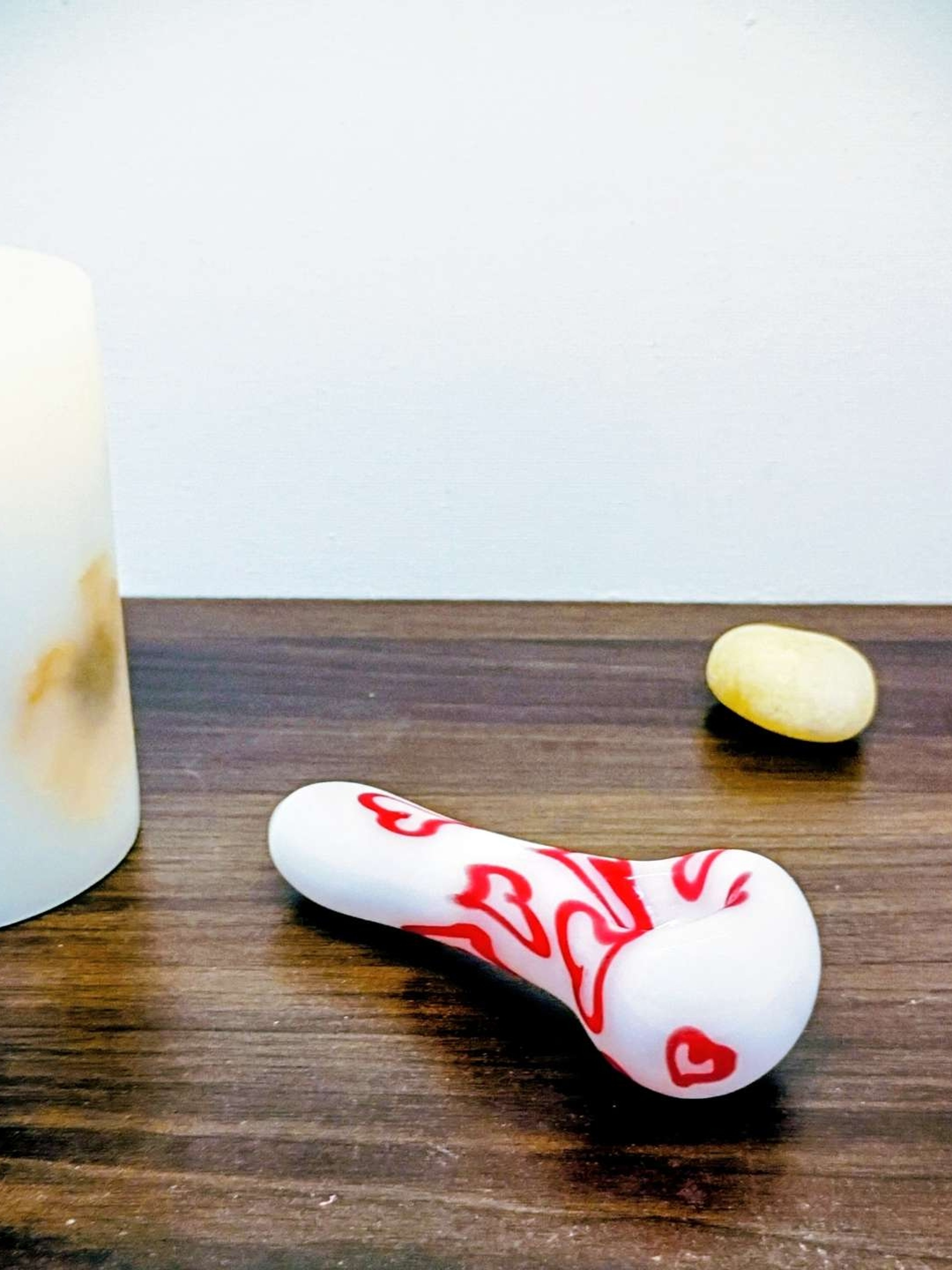 Preview pic of Valentines Day glass spoon pipe