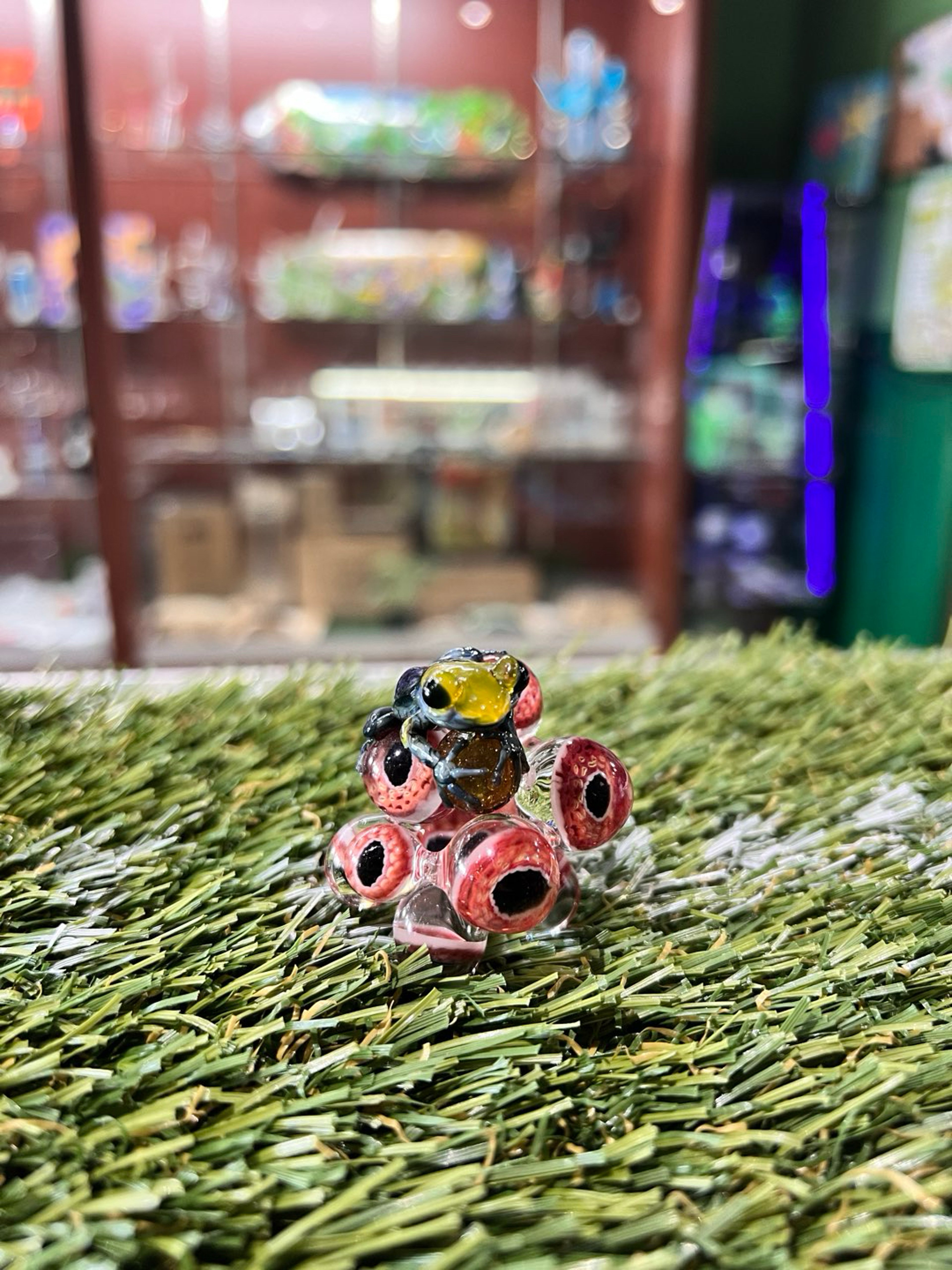 Kemgtaro Frogeye Pendant image 0