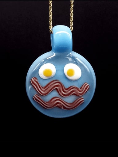 Preview pic of GlassHappy Baconface Pendant