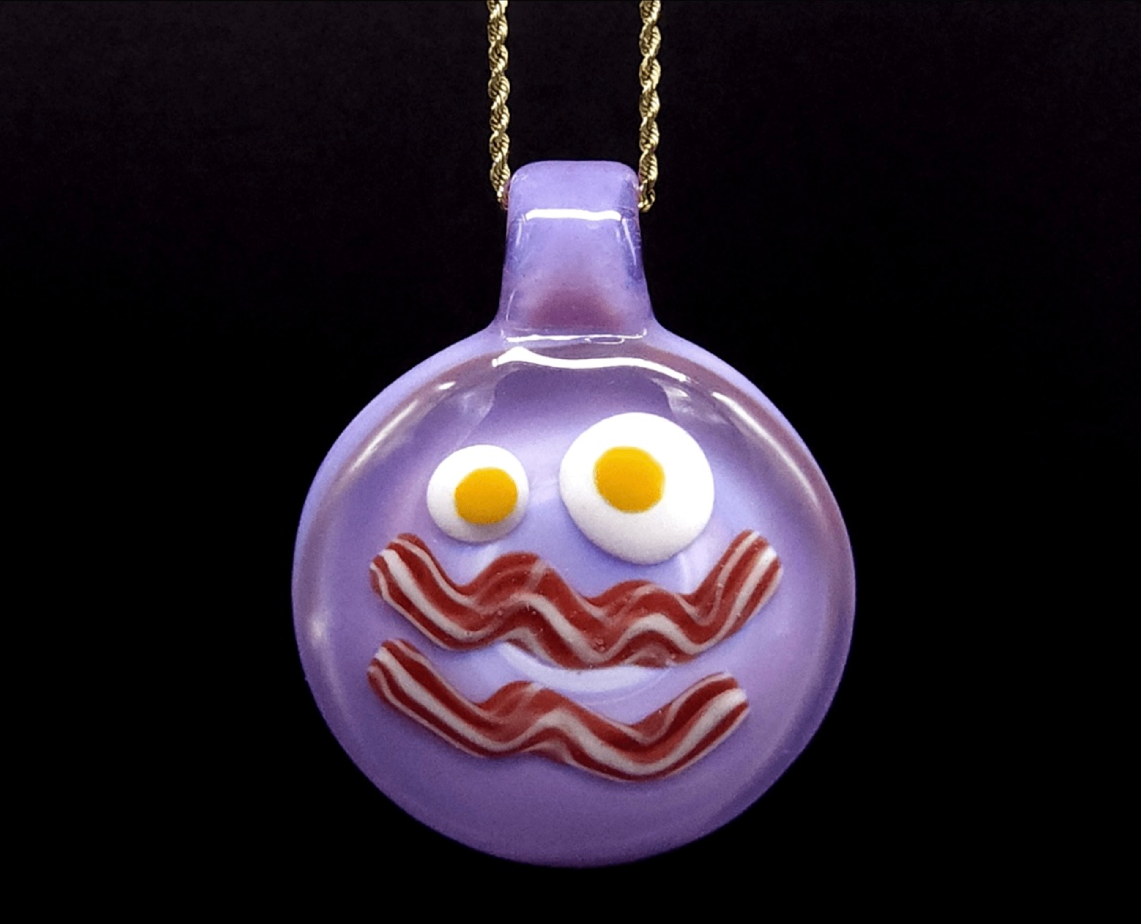 GlassHappy Baconface Pendant image 0
