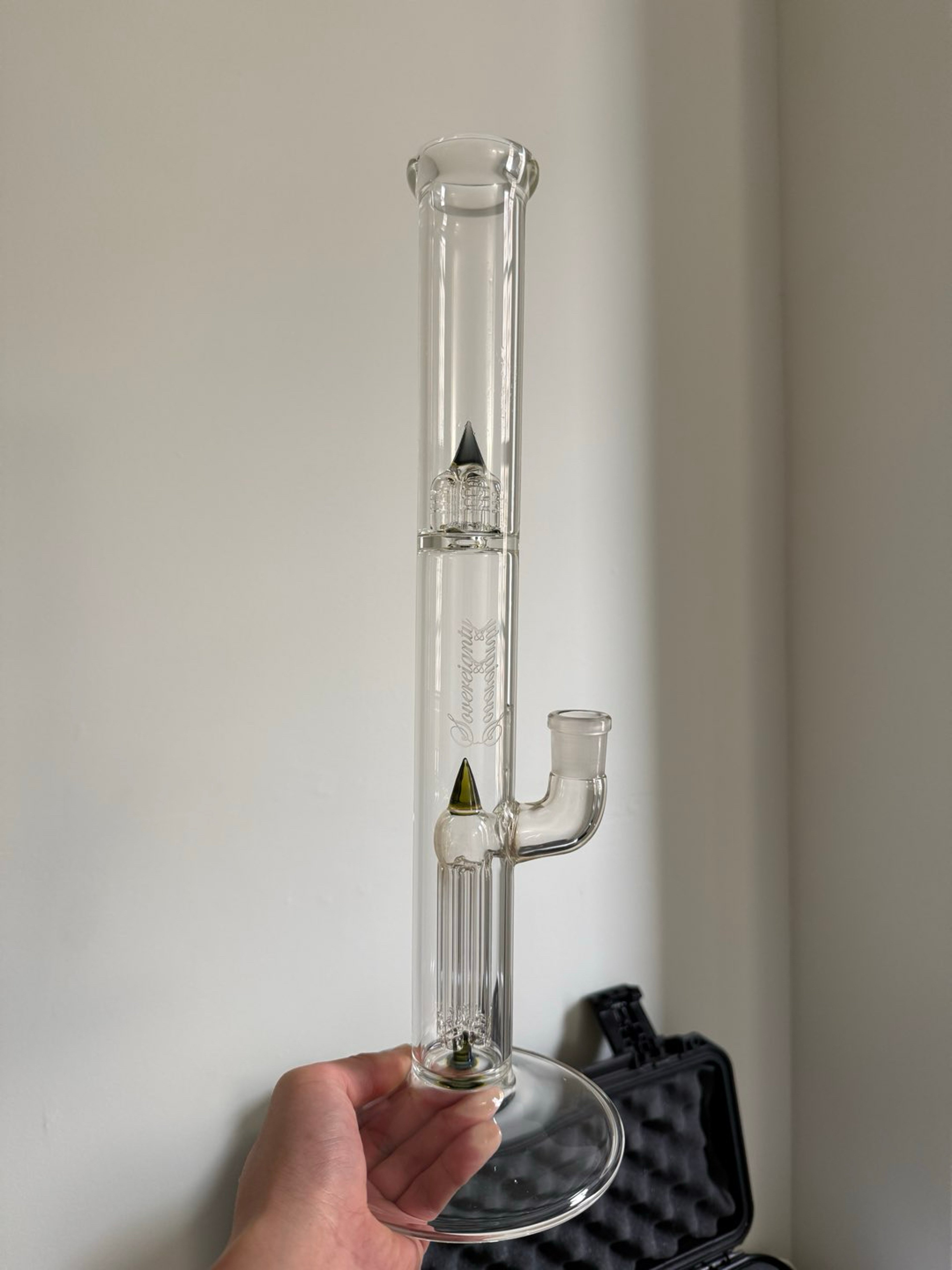 Sovereignty 44 fixed 4 slitted image 0