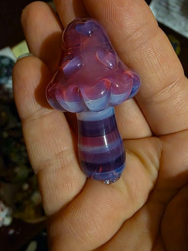 Preview pic of Mushroom pendy with zirconium