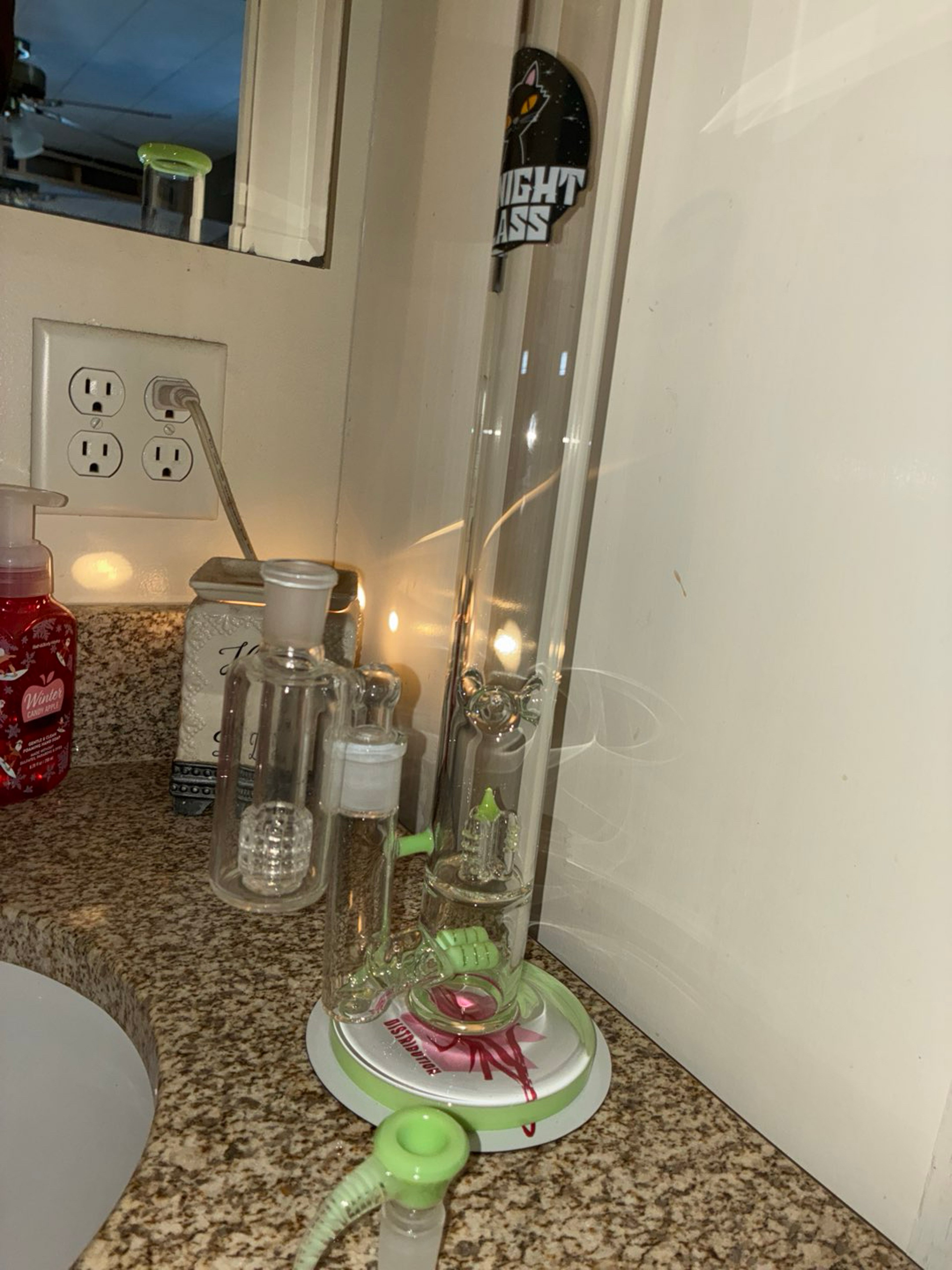 Dual inline inv3 bong image 0