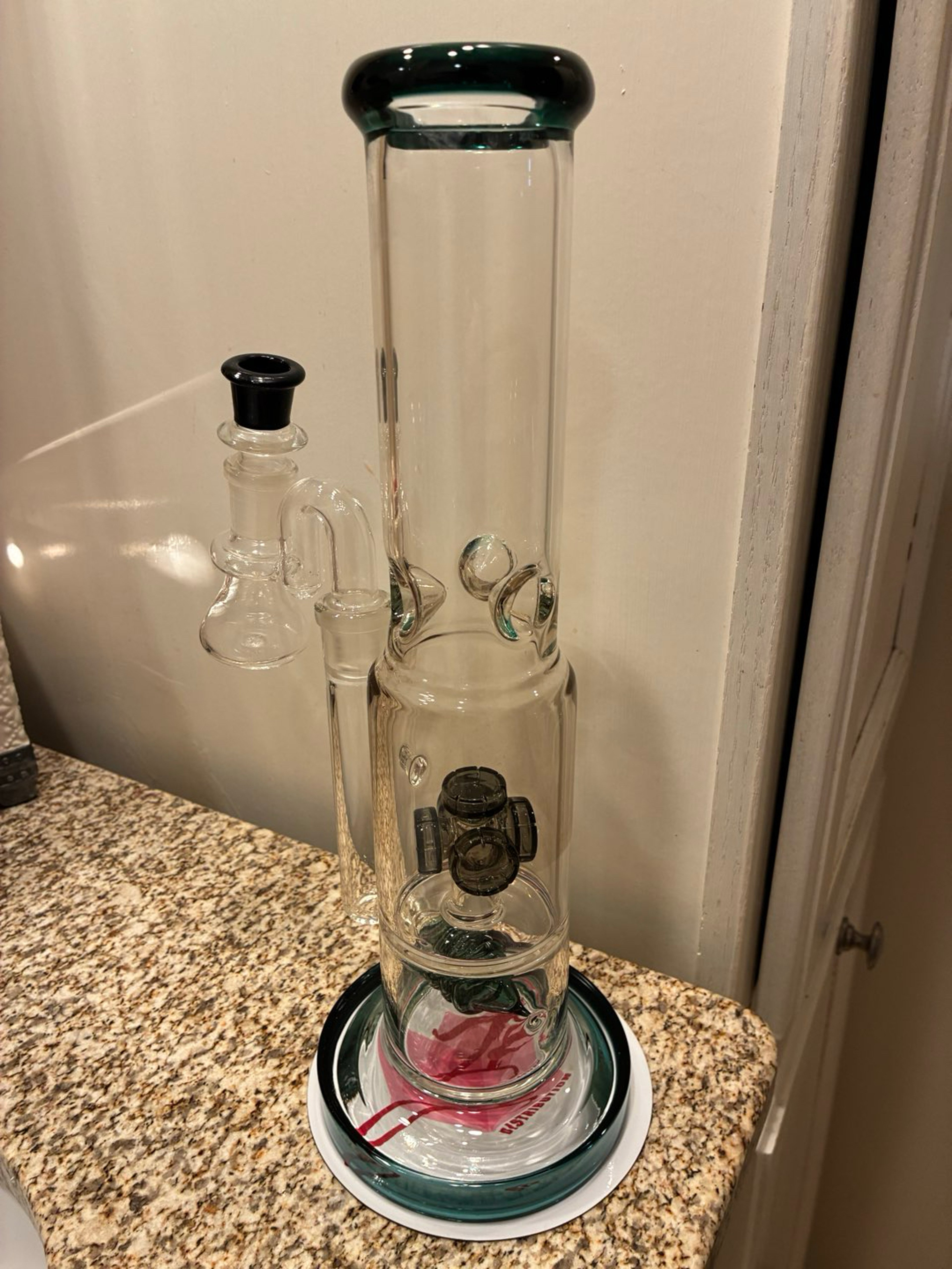 Preview pic of 13’5 Perc bong & ashcatcher