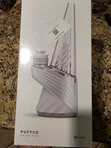 Preview pic of *Unopened* Puffco Peak Pro V2 Pearl