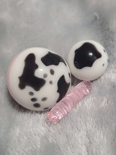Preview pic of Cow Themed Slurper Set