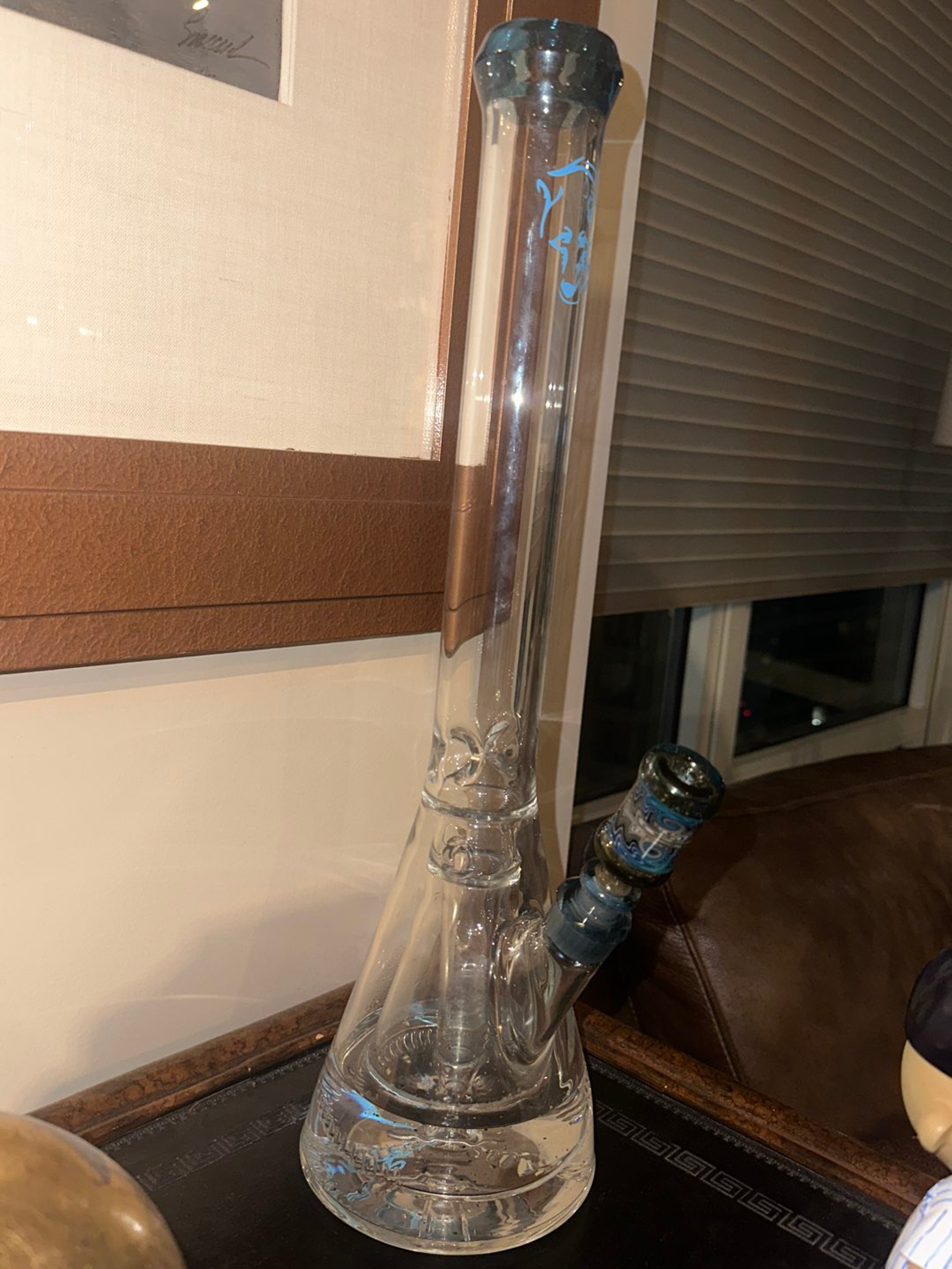 GRIZZLY COLLINS RECYCLER BEAKER W/MIKE FRO SLIDE image 0