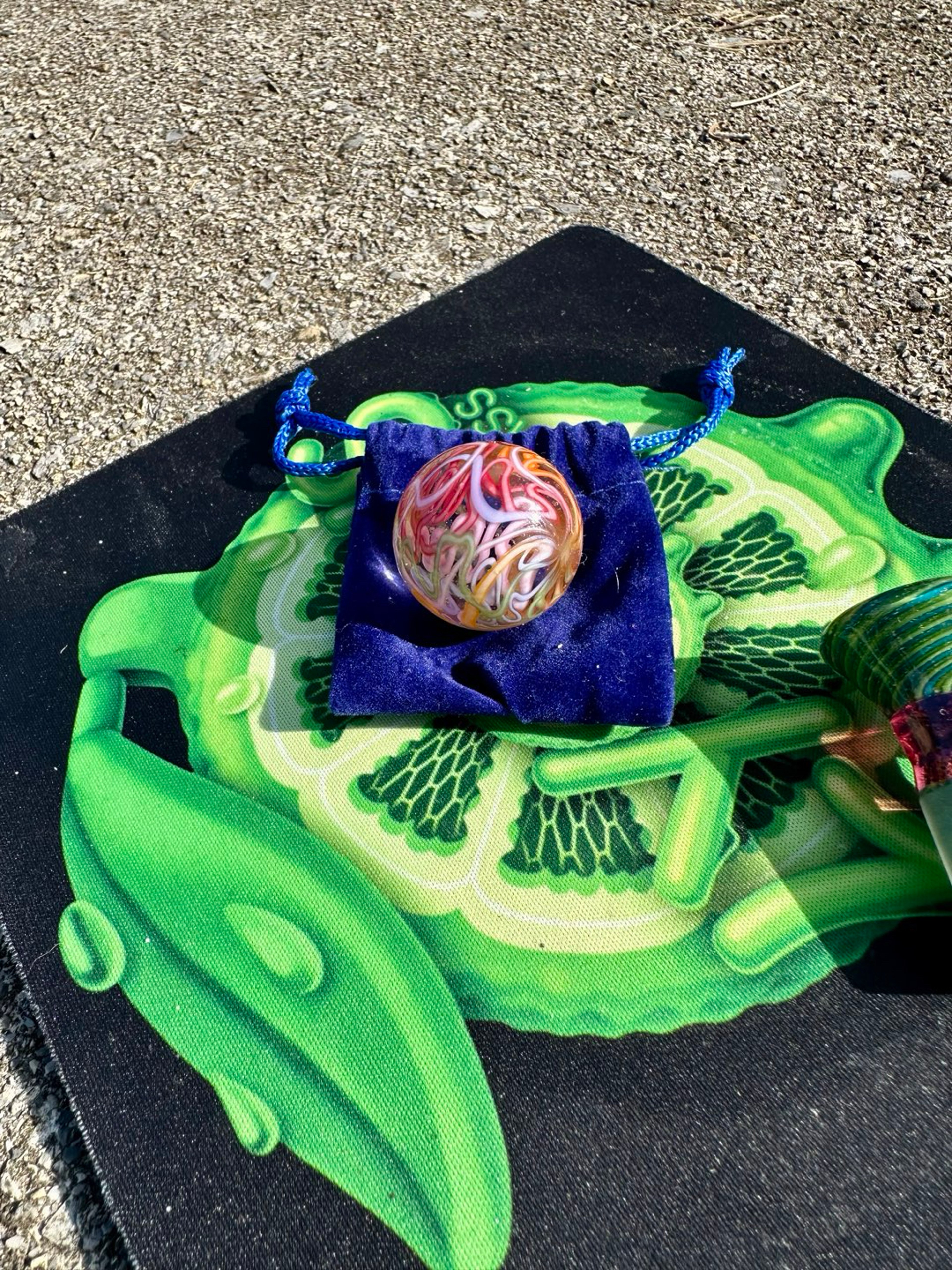 Preview pic of Gong marble