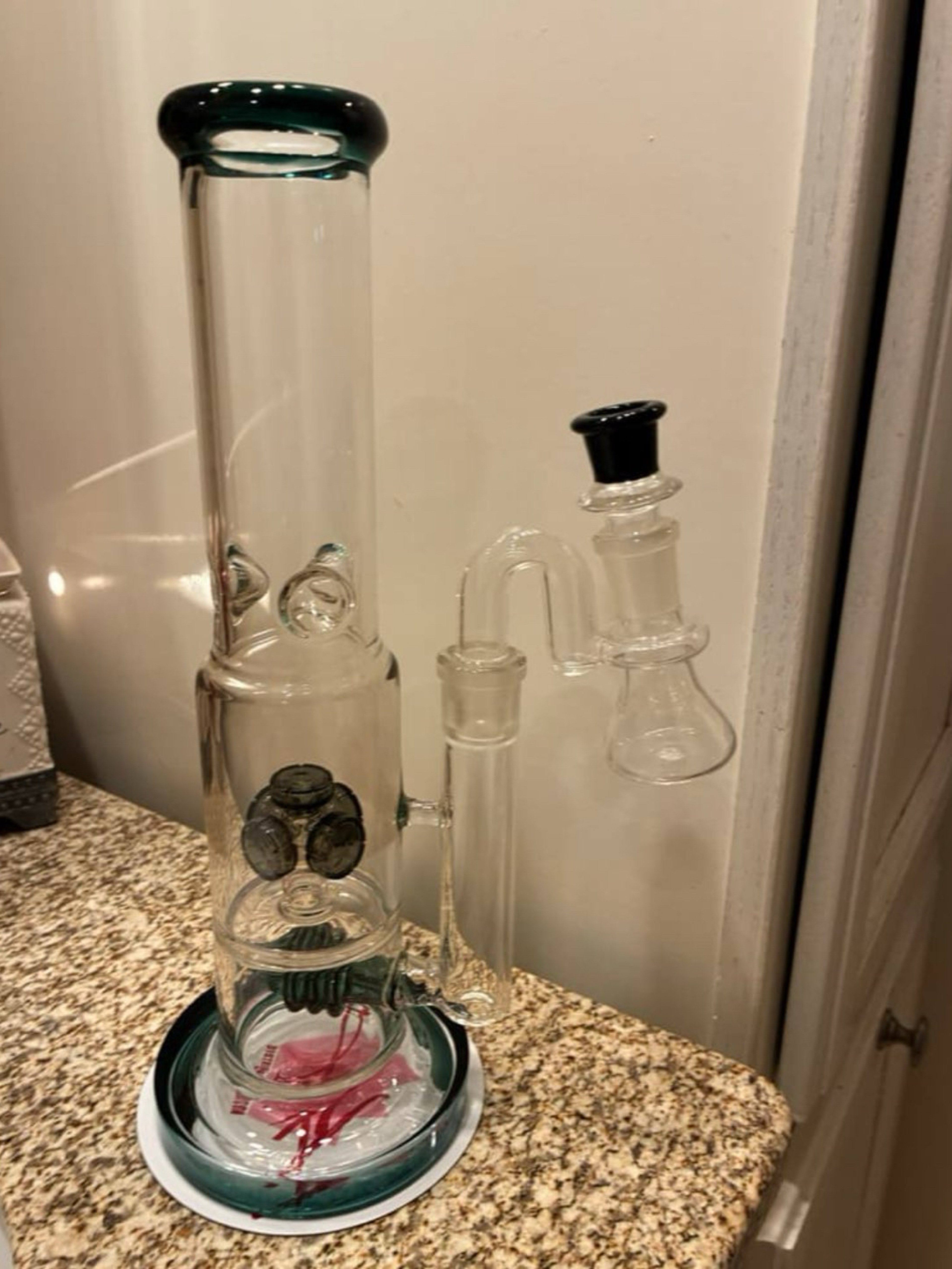 Preview pic of 13.5’ Bong - Ashcatcher & 5 hole slide