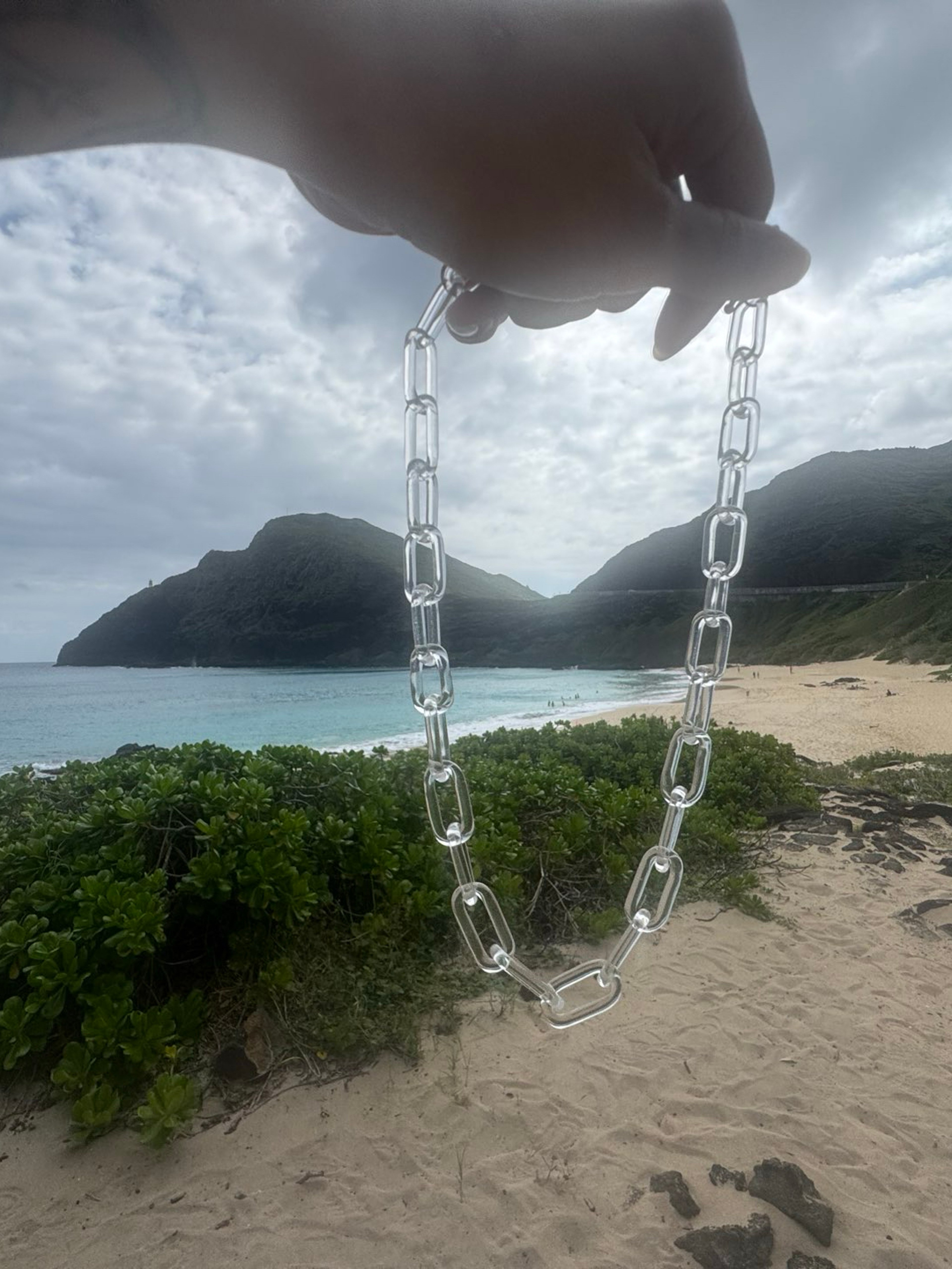 Preview pic of Clear glass chain
