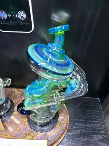 Preview pic of Nib Glass Dual Piston Puffco Peak Top