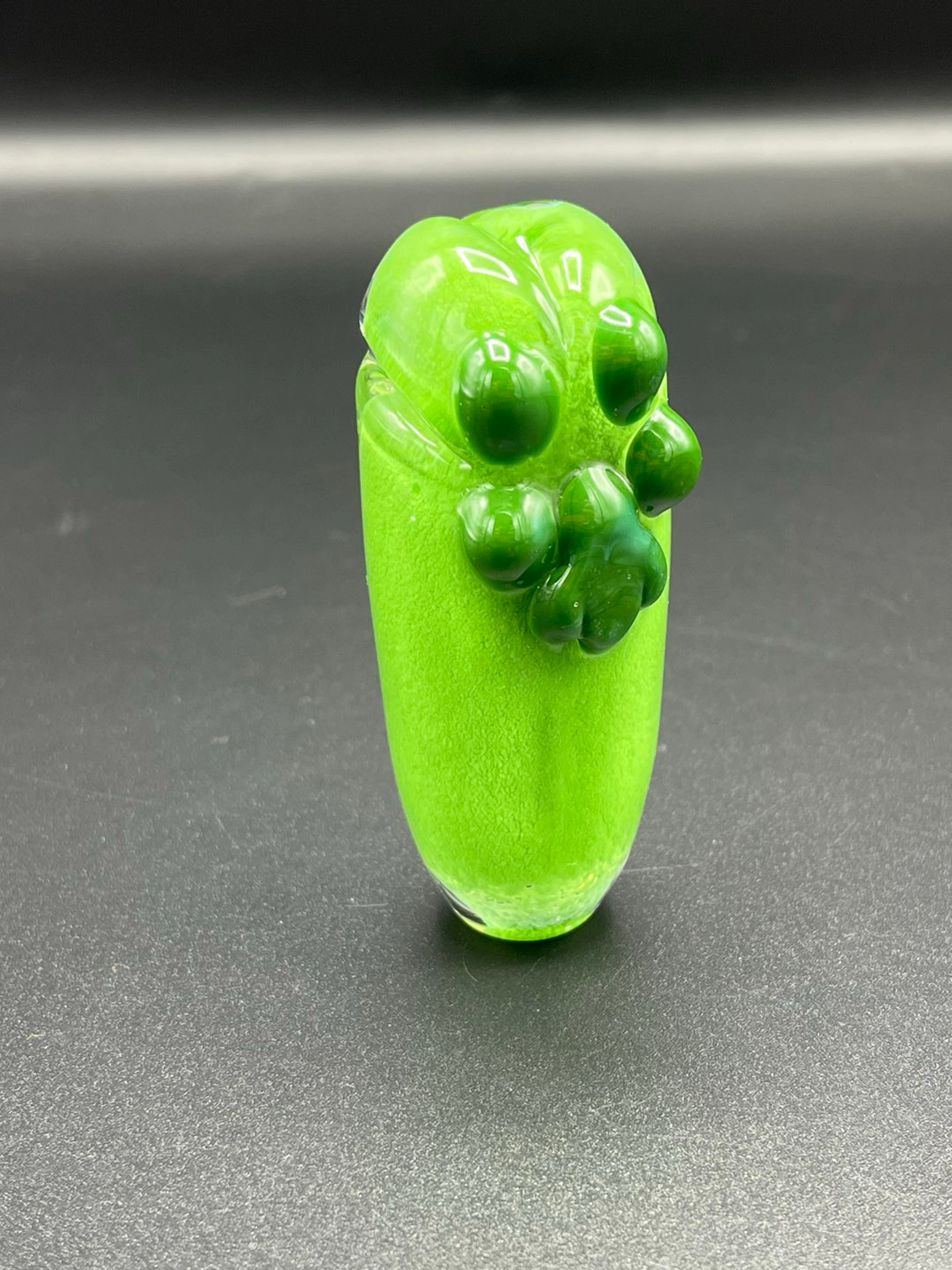Jade with forest green beans cat paw pipe. image 0