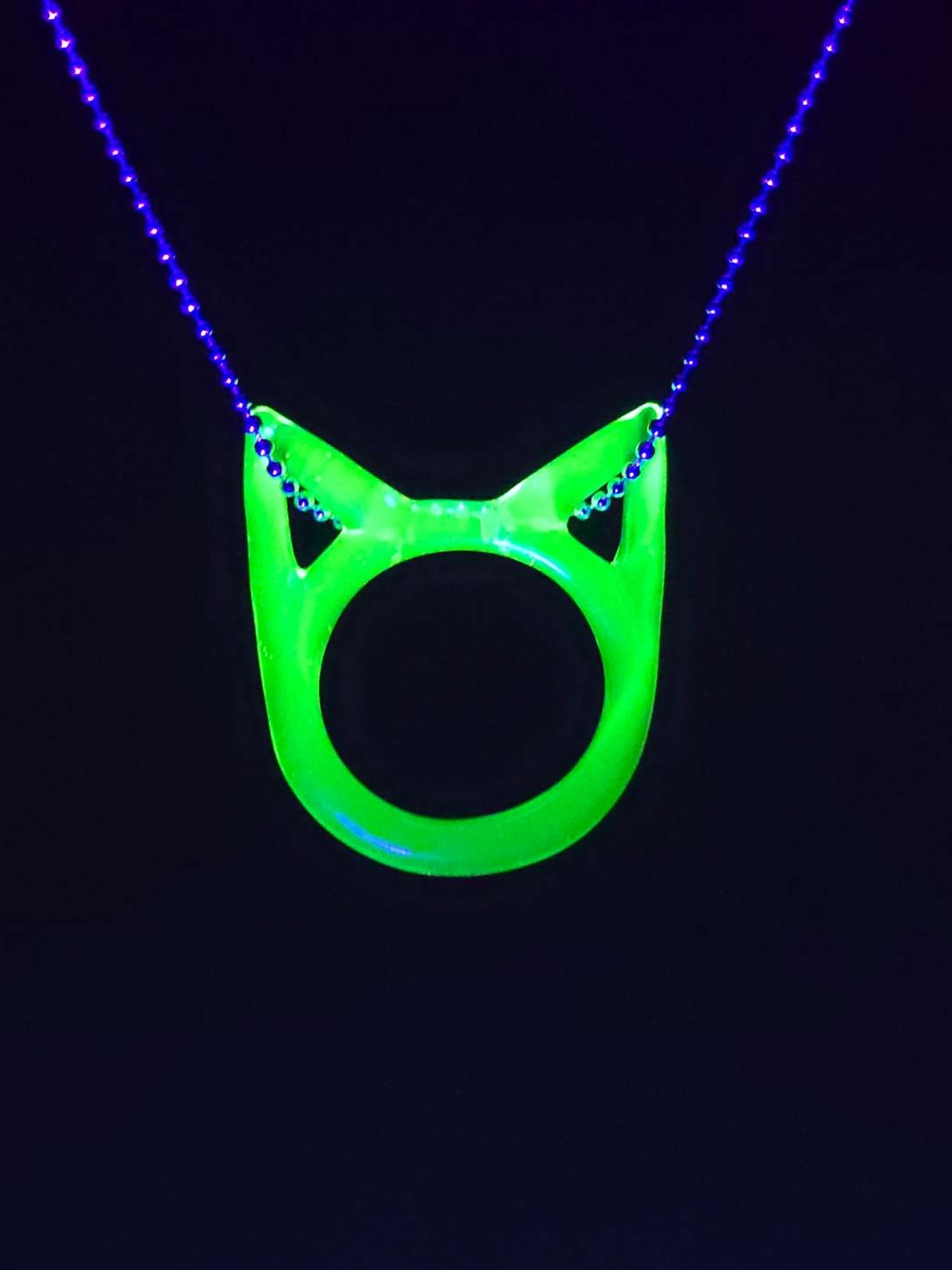 Preview pic of UV ion Kitty Face by Spiller Woods