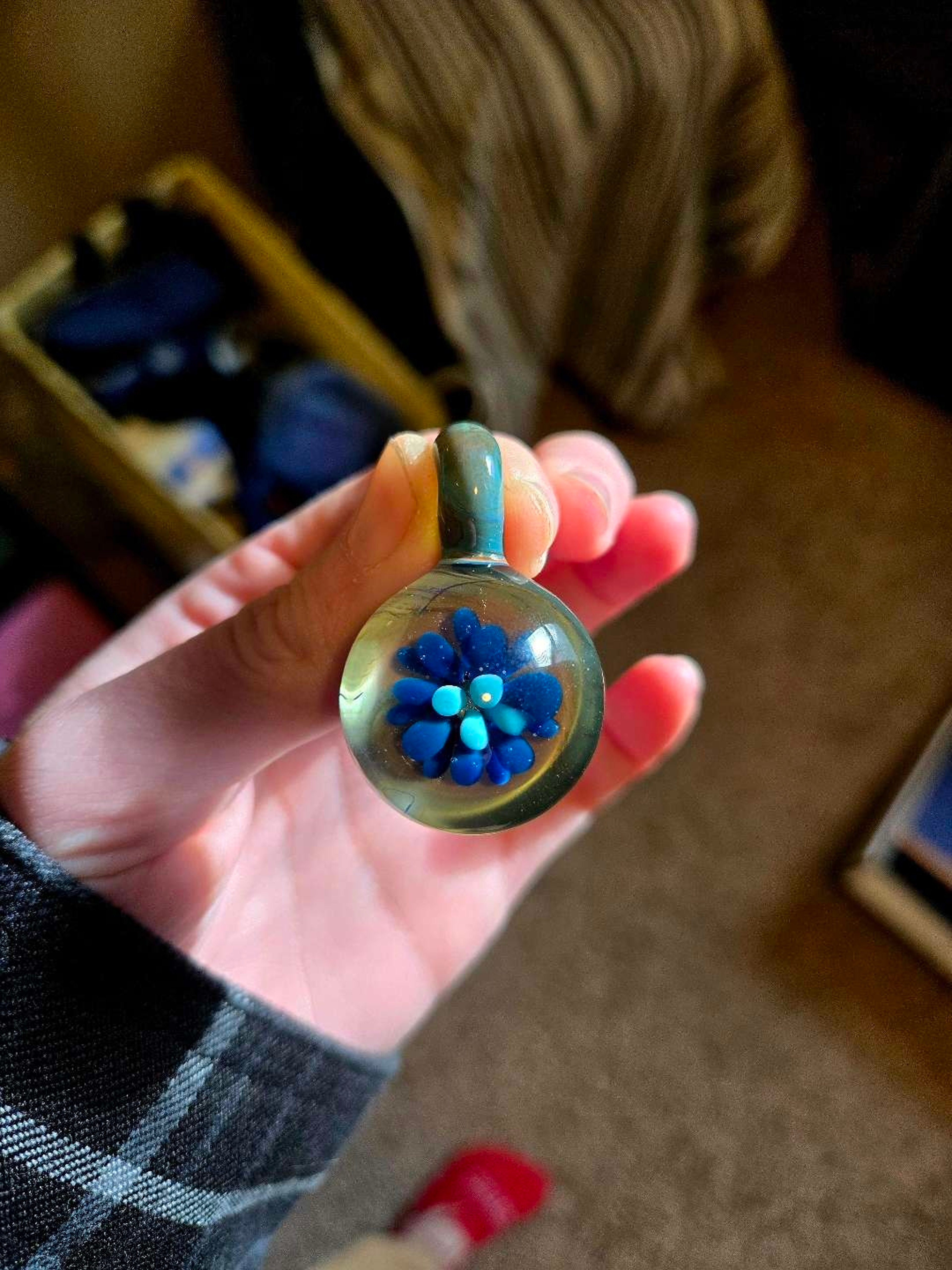 Preview pic of Implosion Pendant