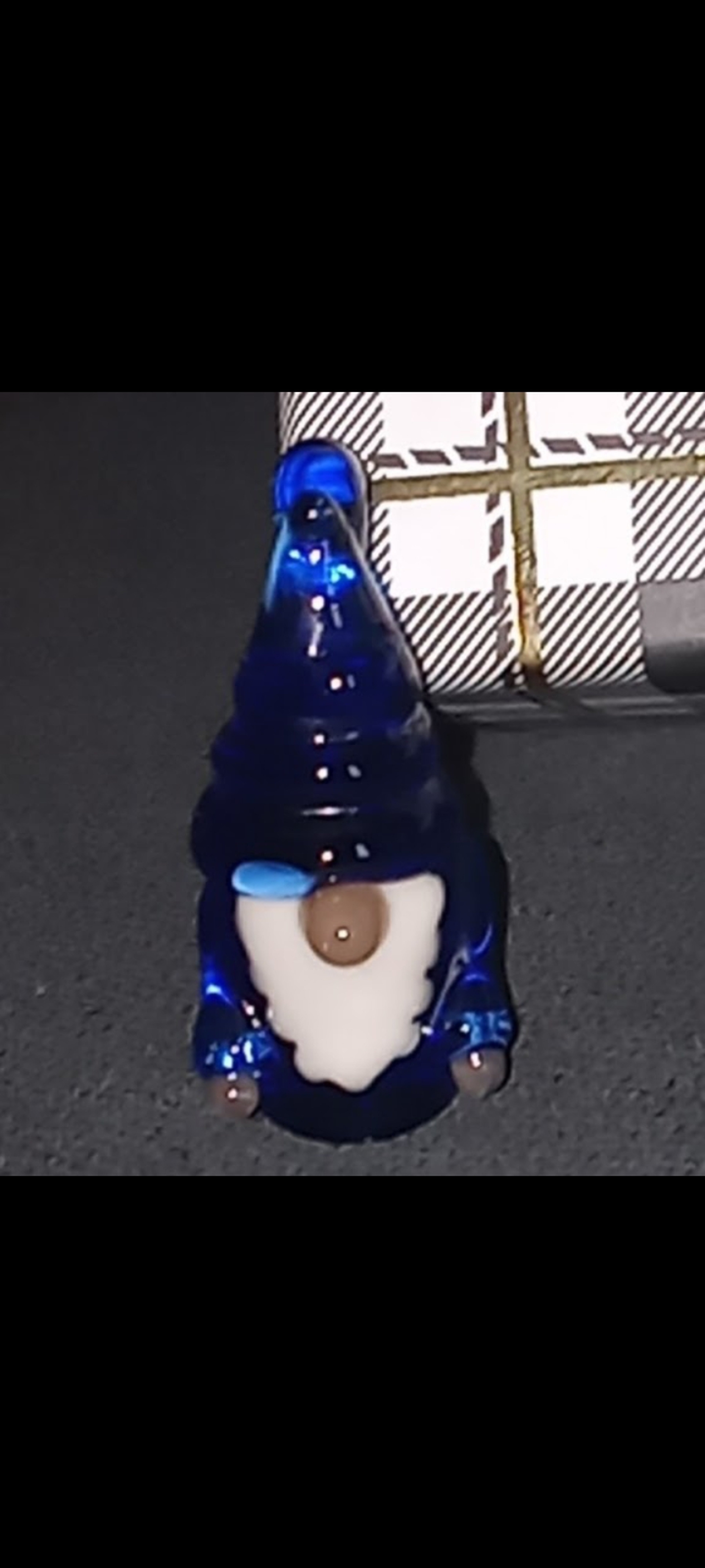 Preview pic of COLLECTIBLE,BLUE,HEADY GLASS GNOME PENDANT
