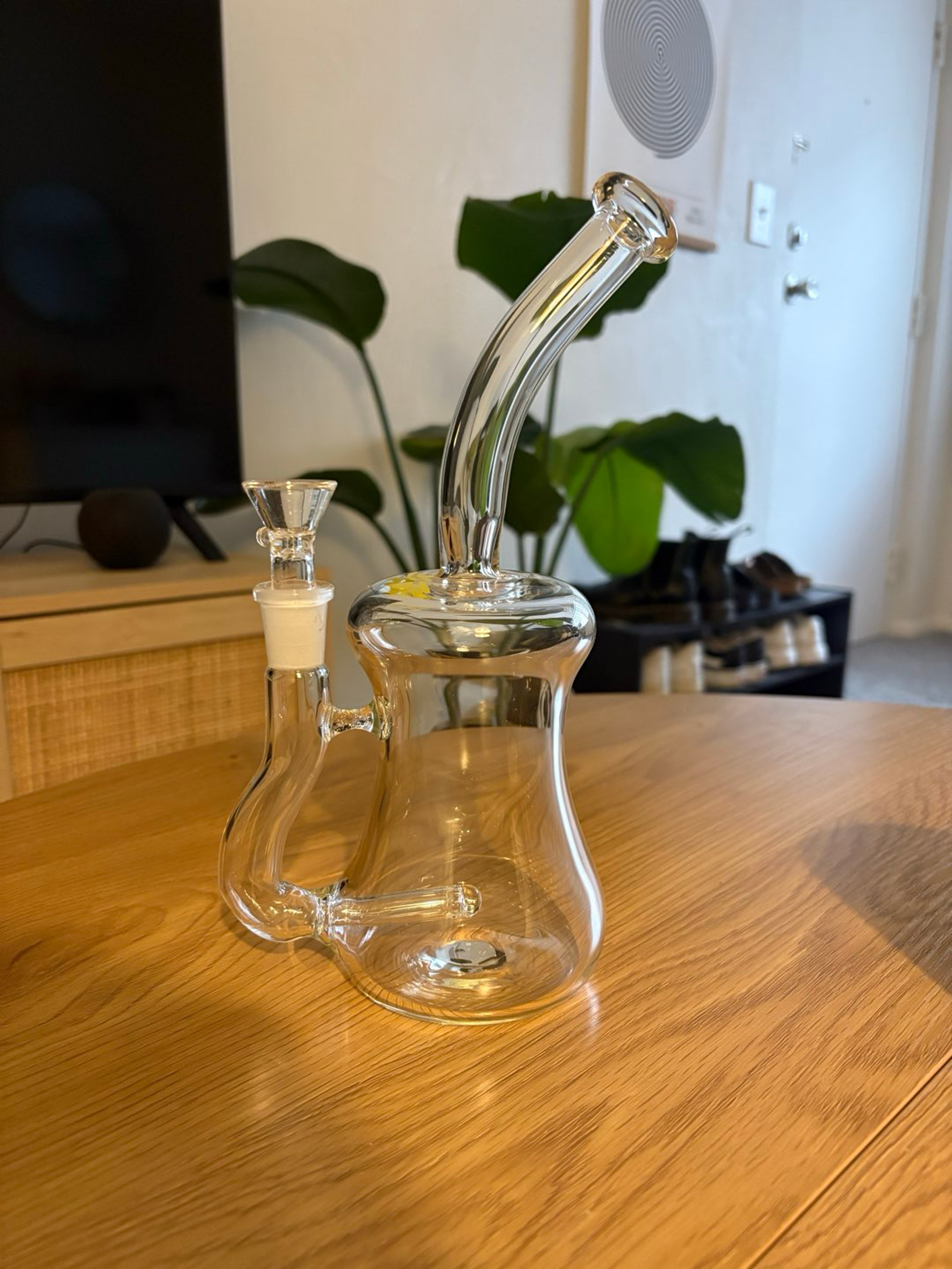 9.5” Solid Glass Beaker image 0