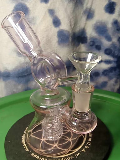 Preview pic of Brand New, Heady, Pink Glass, Functional, Mini Dab Rig