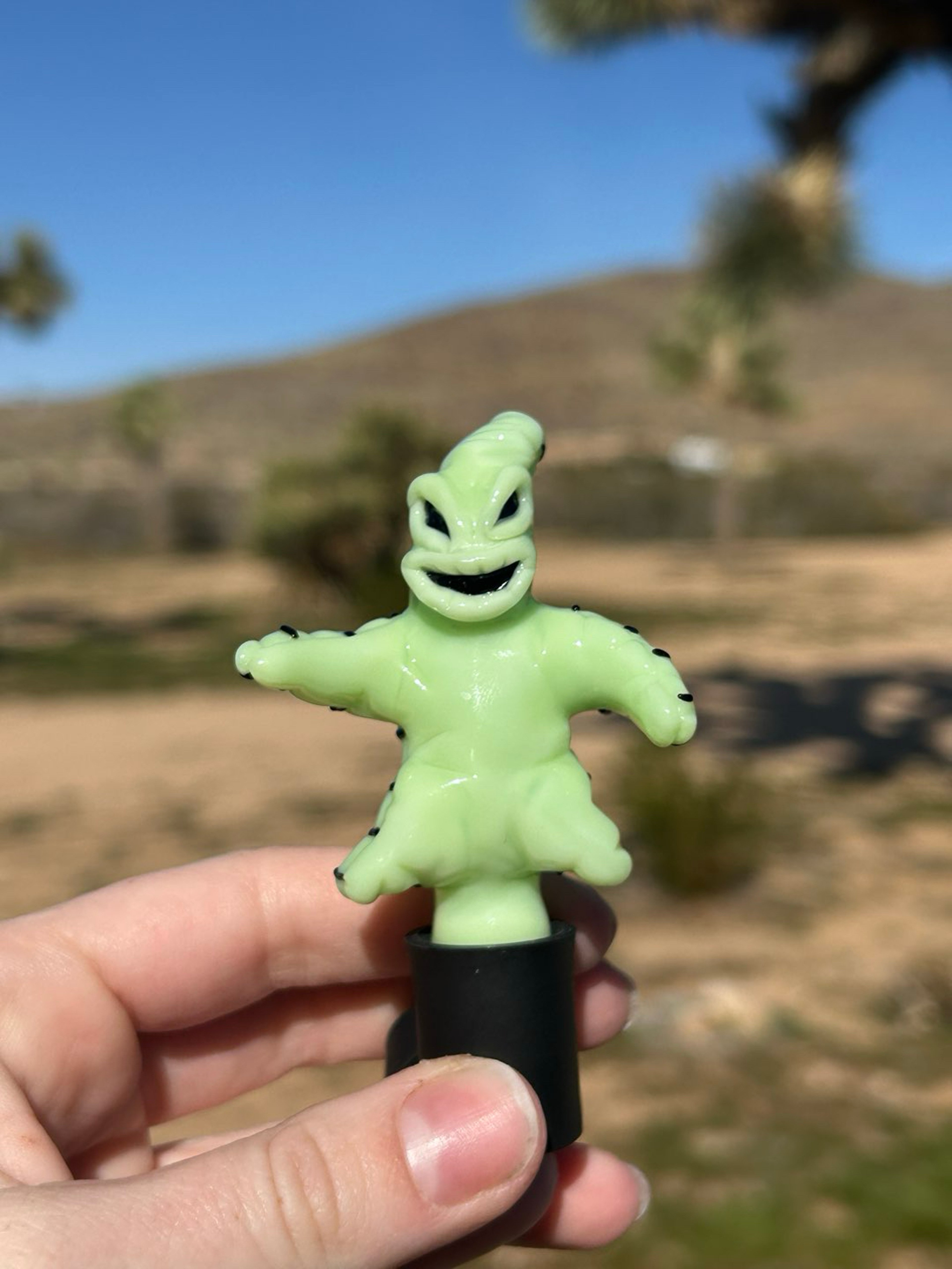 Preview pic of Oogie Boogie Pivot Top