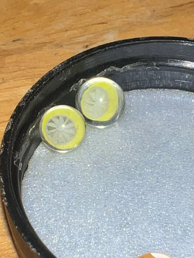 Preview pic of Lyons floating lemon pearls