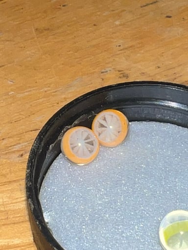 Preview pic of Lyons orange pearls