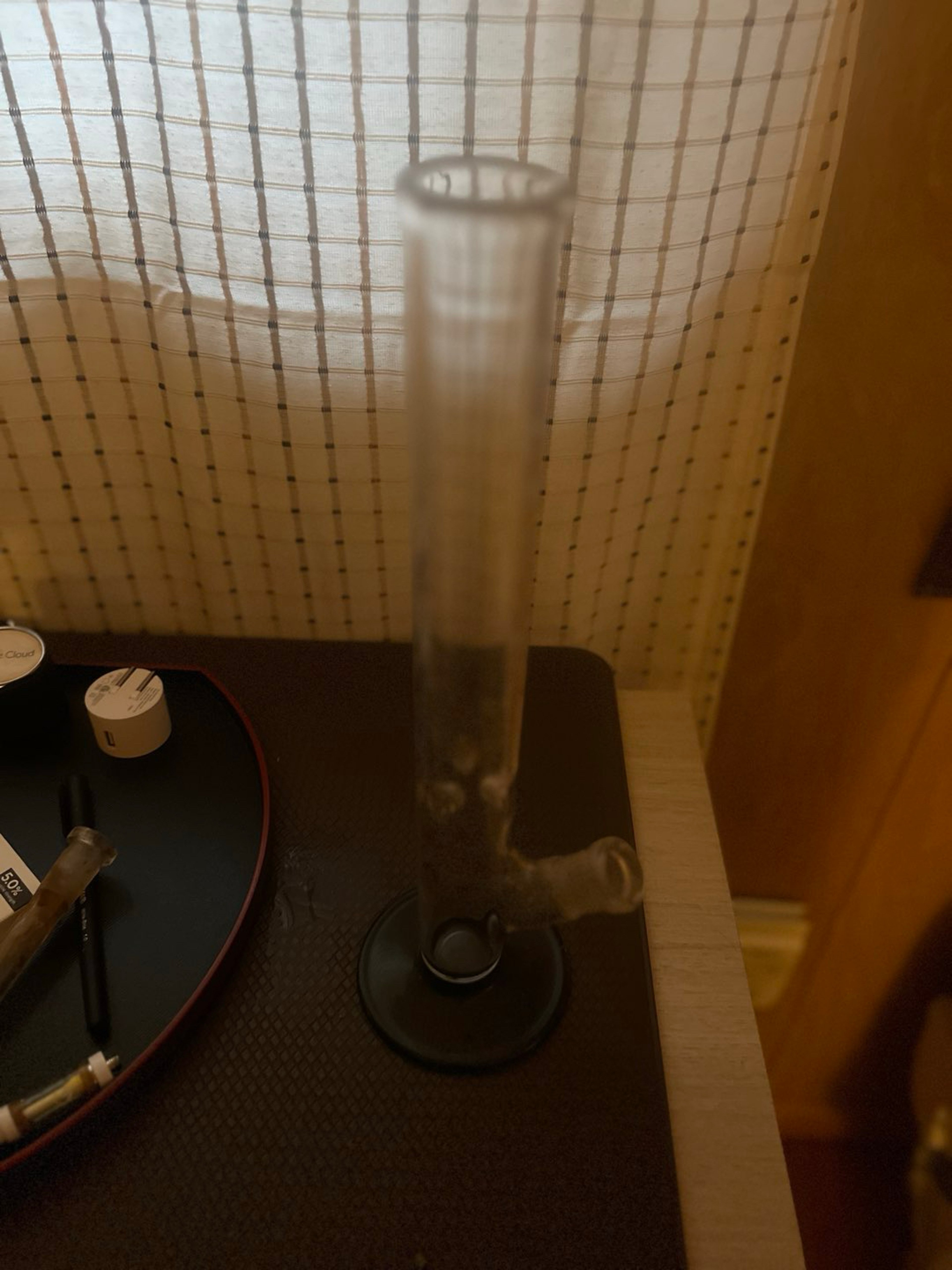 Preview pic of CLEAR STRAIGHT TUBE GLASS BONG