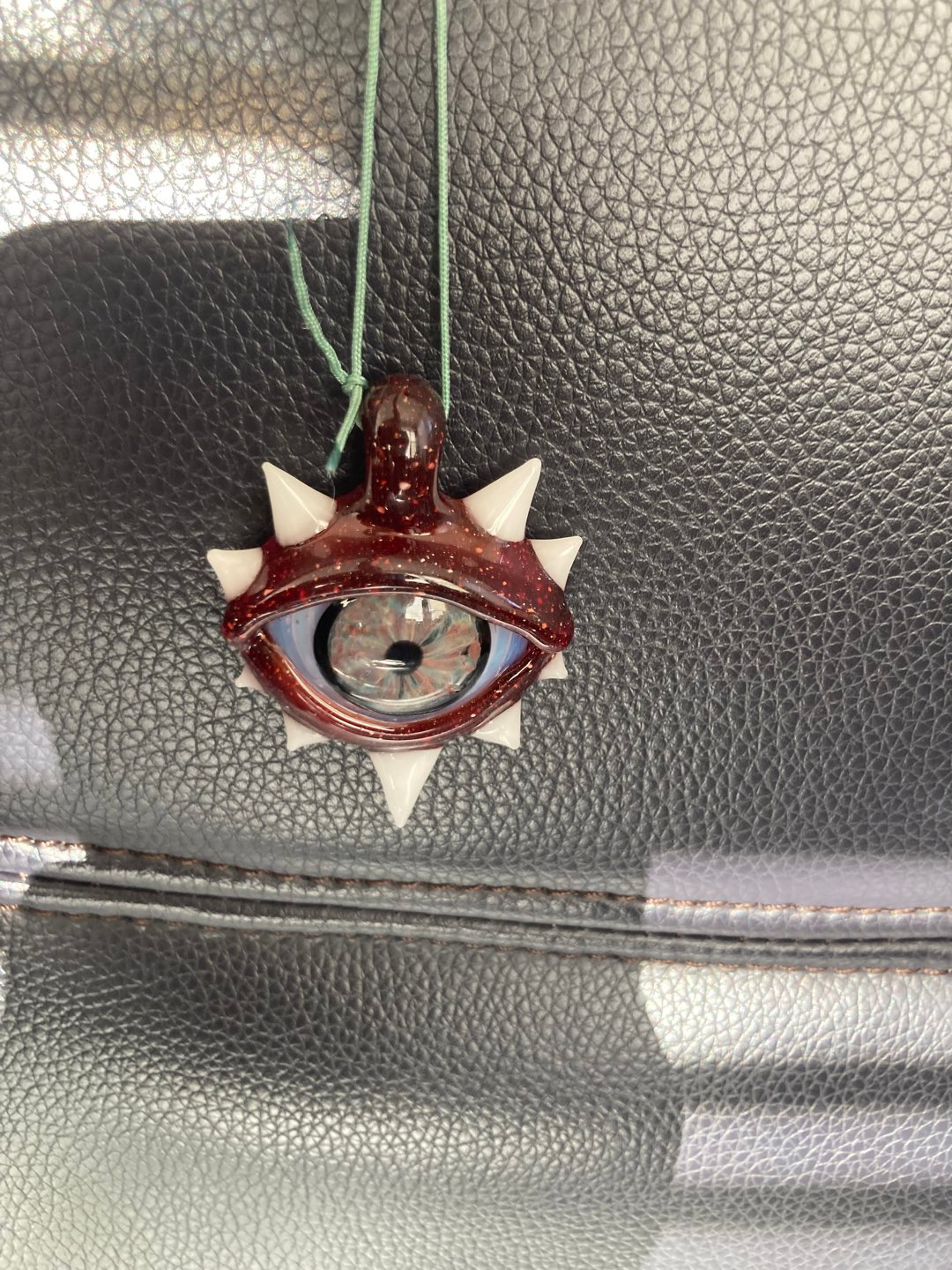 Preview pic of Spikey eye pendant