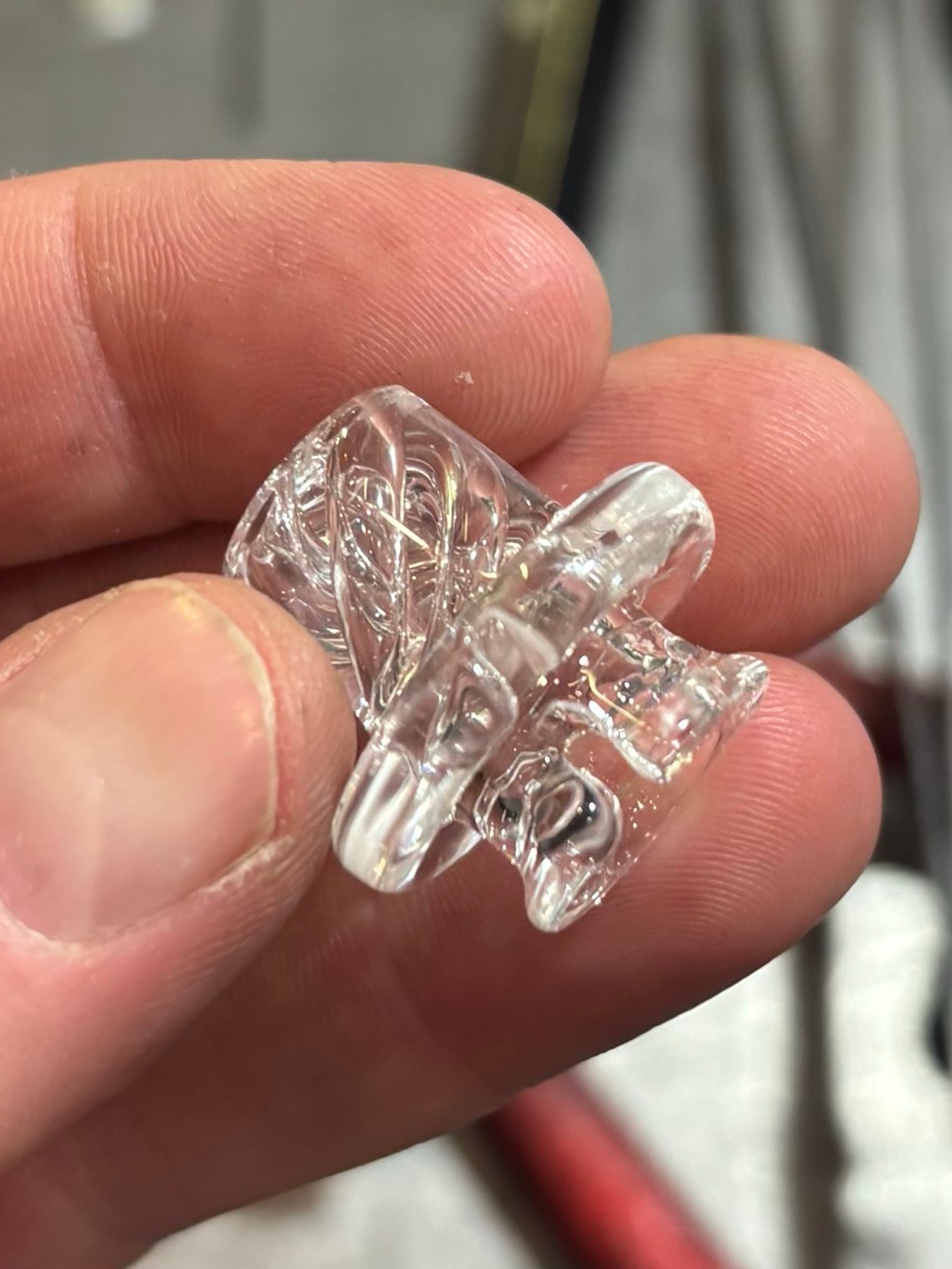 Preview pic of Clear Merry-GROE-Round Pivot Top