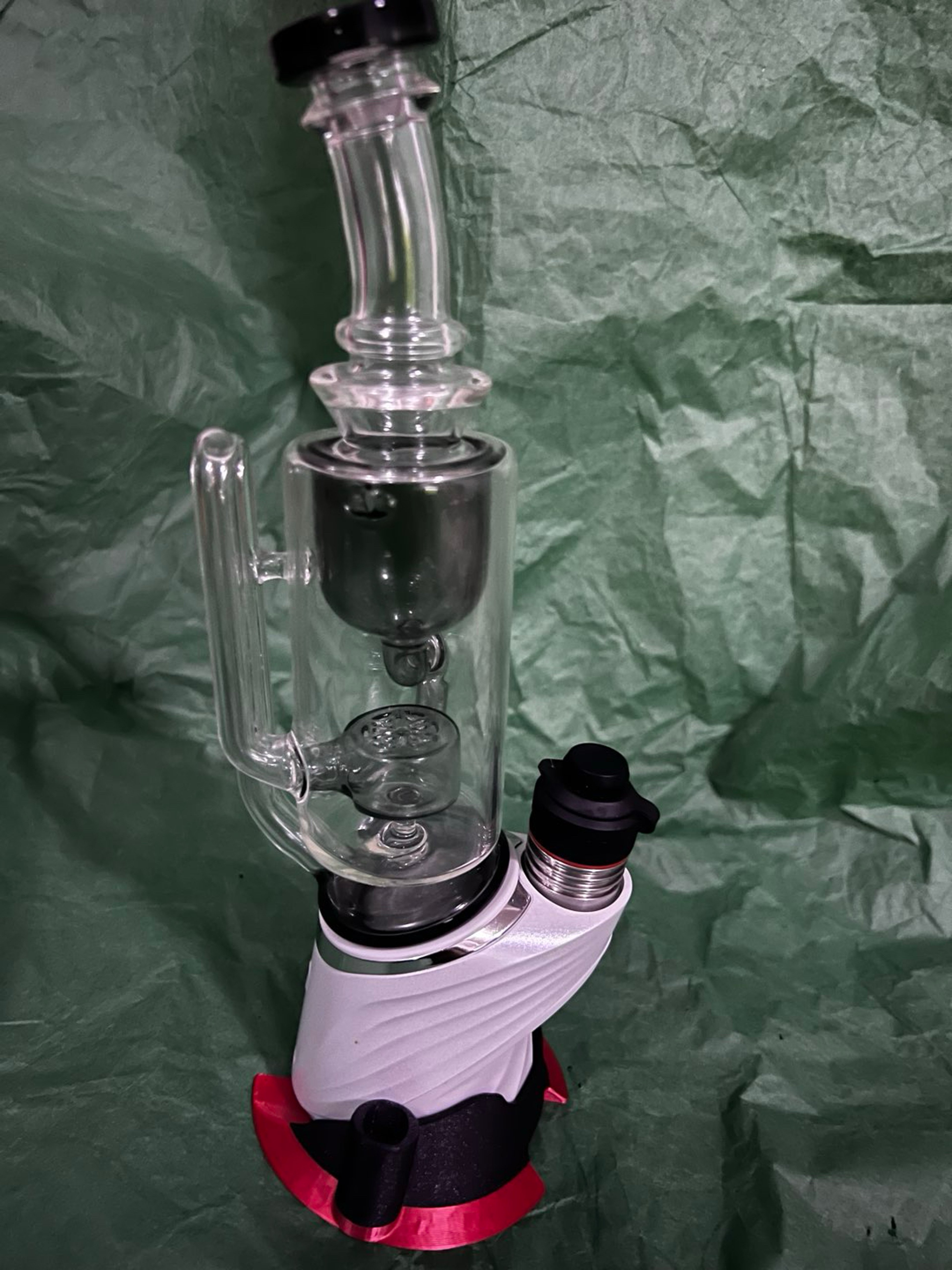 Preview pic of Puffco peak pro with stand and seed of life incycler uv