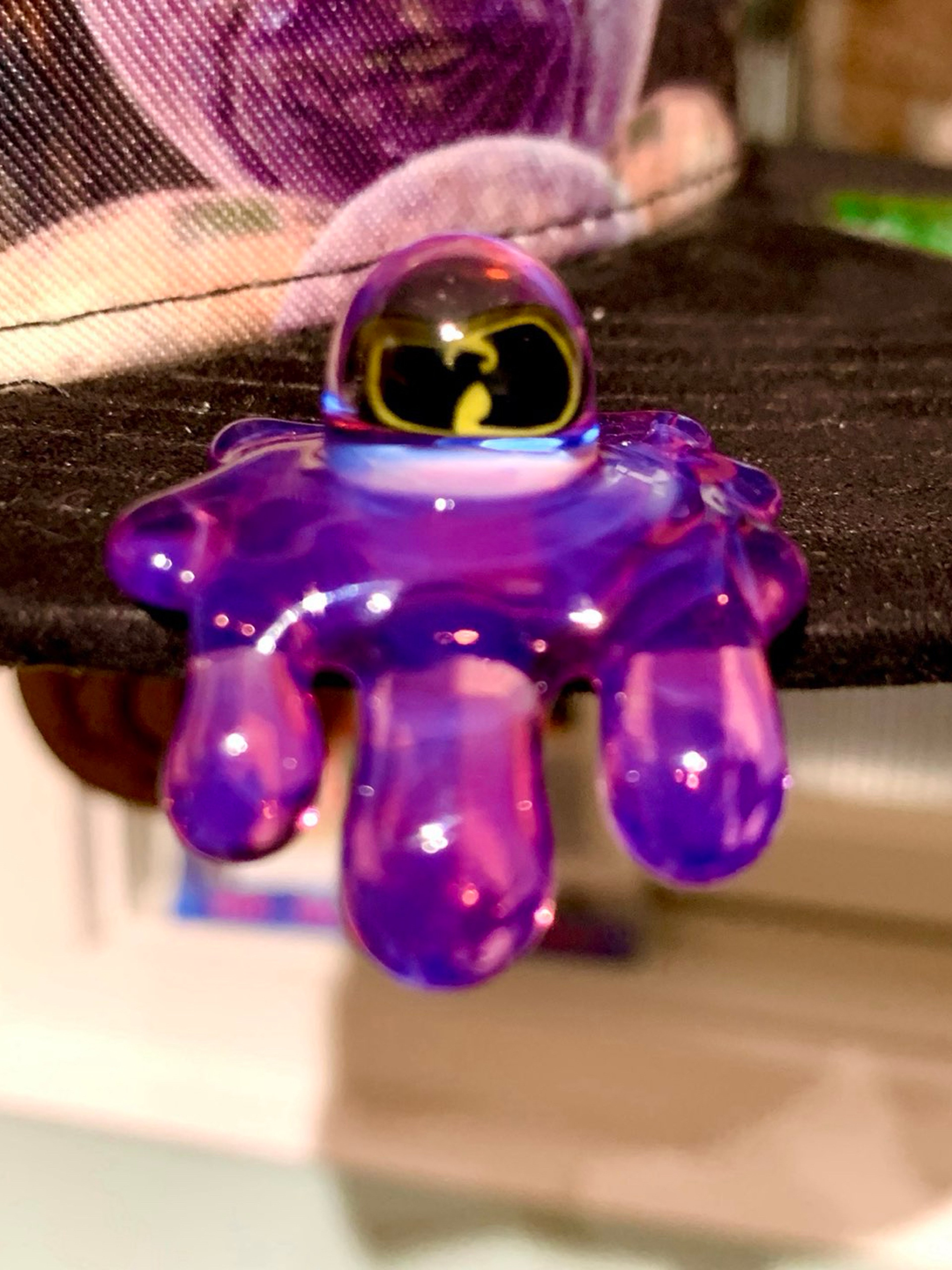 Preview pic of Obe Glass Star Gazer Wu Tang Hat Brim Pin