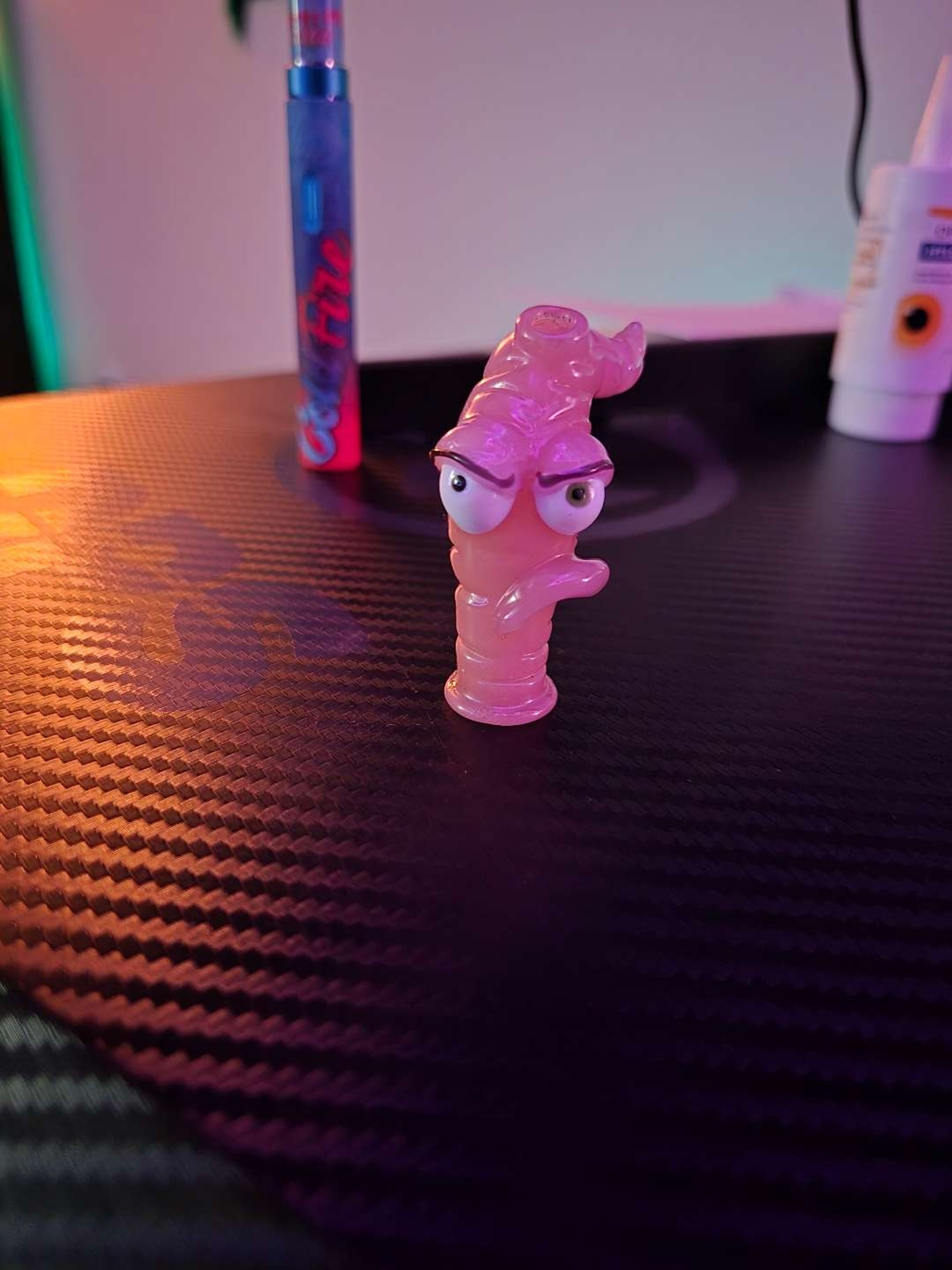 Preview pic of Earthworm jim Jsmart glass pivot top