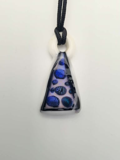 Preview pic of Small Pendant